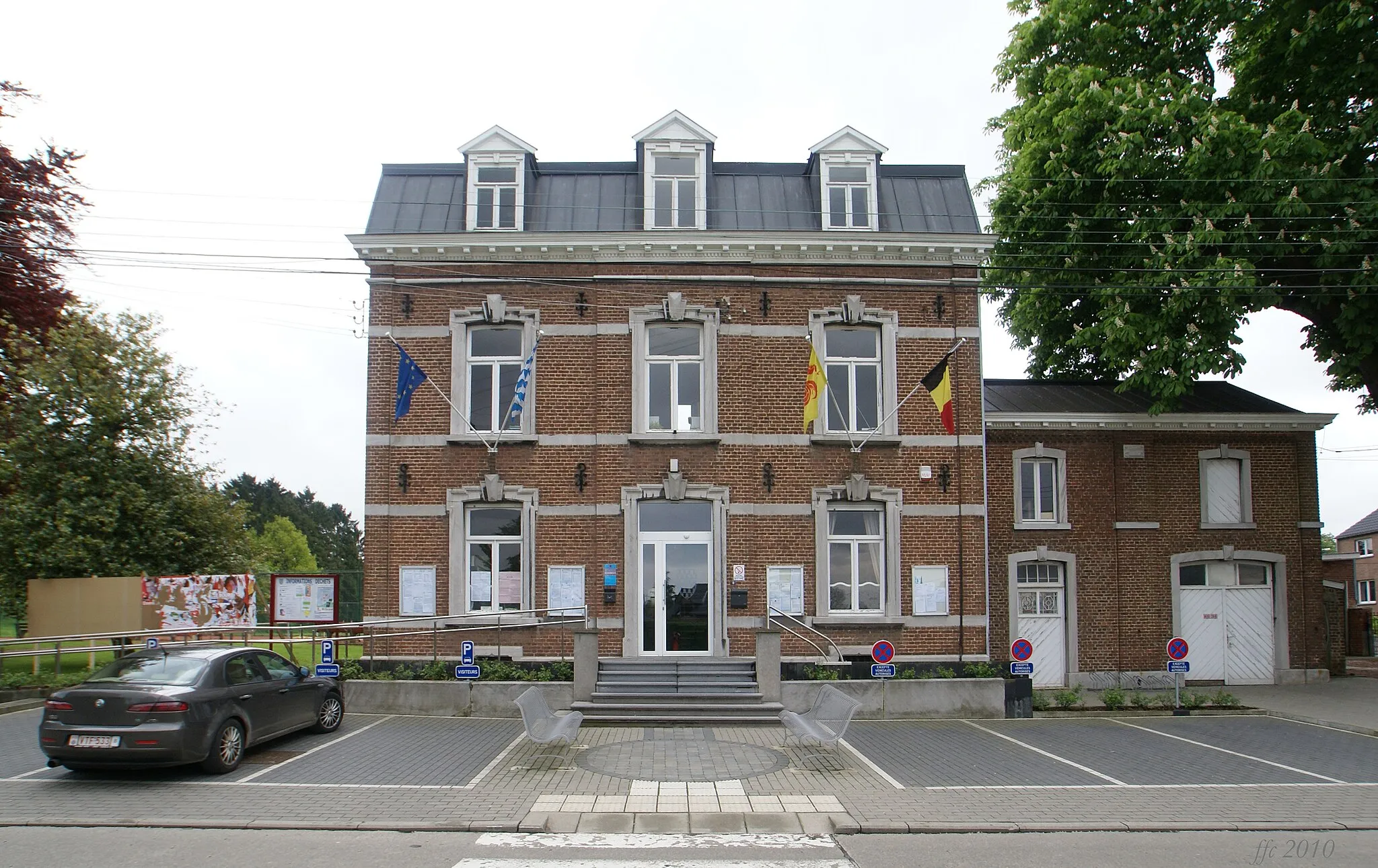 Photo showing: Awans (Belgium): Town Hall