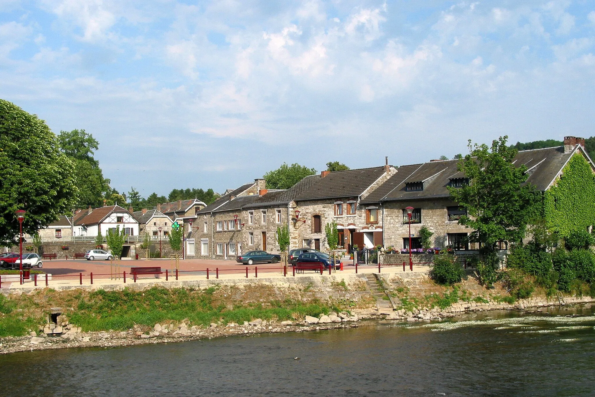 Photo showing: Comblain-la-Tour (Belgium), neighbourhood alongside the Ourthe river.