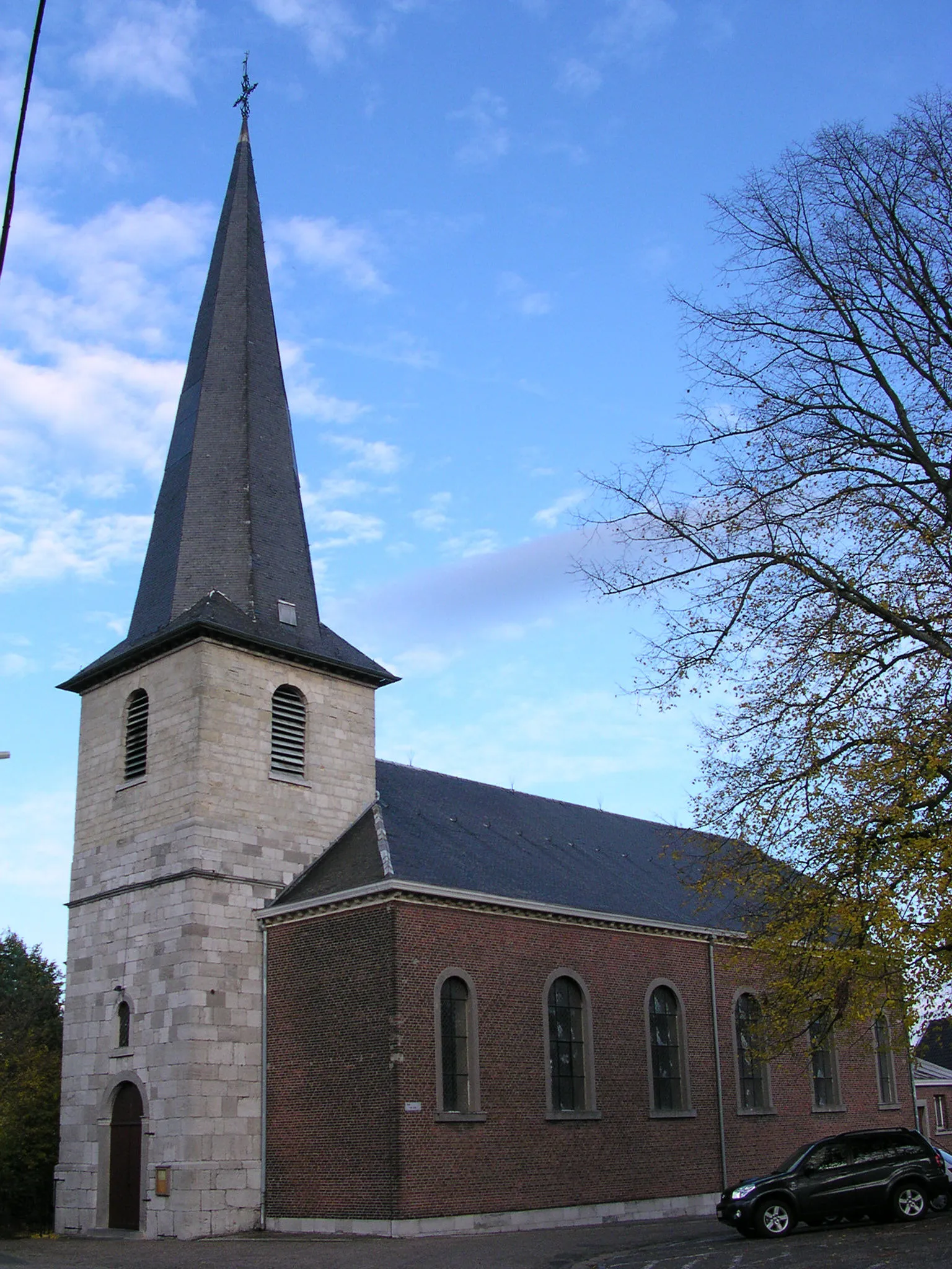 Photo showing: Fléron, L'église St Denis au cœur de l'ancien village de Fléron. Kirche St. Denis