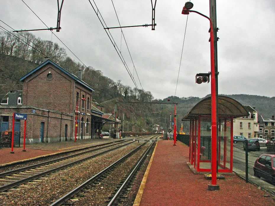 Photo showing: Het station van Poulseur.