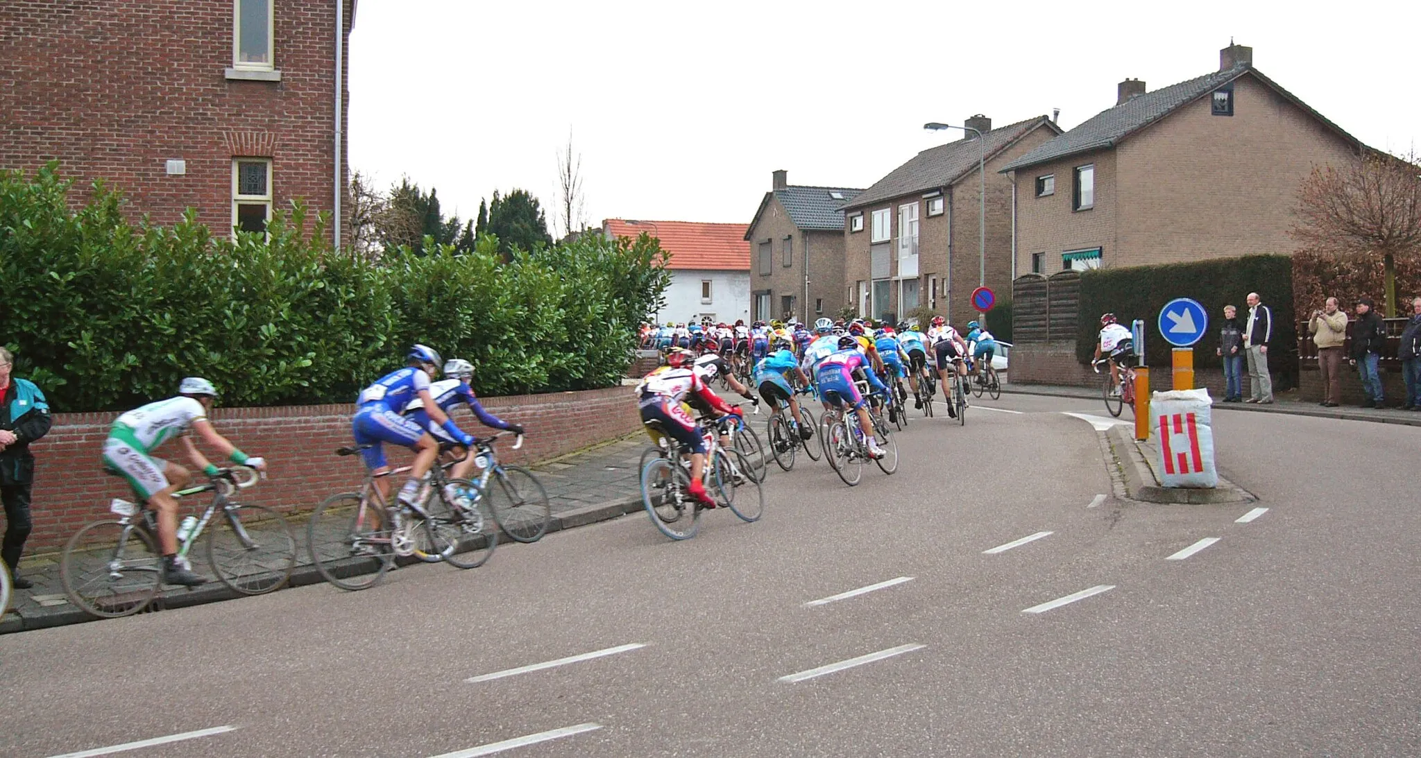 Photo showing: Amstel Gold Race 2006 in Berg (Valkenburg aan de Geul).