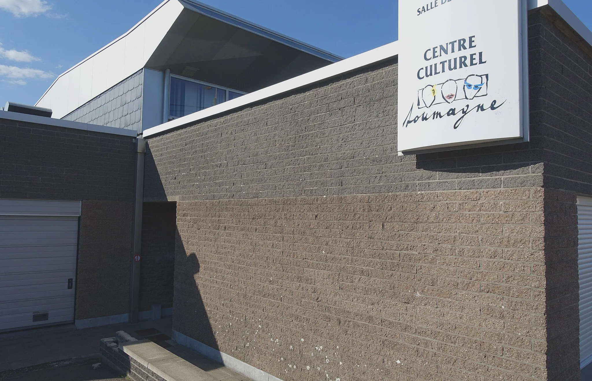 Photo showing: Puits de mine à la Machine - Siège de Melen de Charbonnages de Hasard - à la Centre Culturel Salle Melen