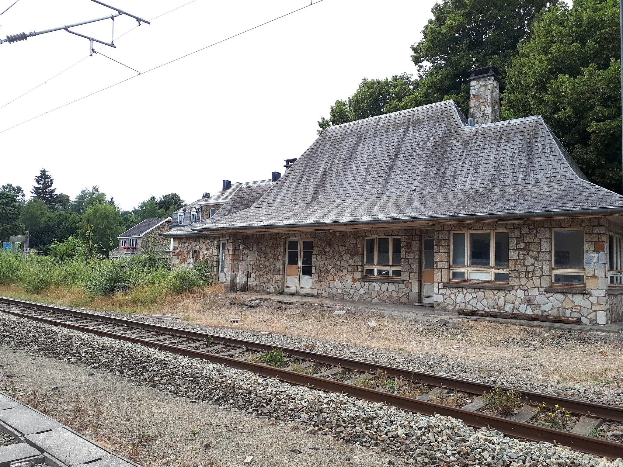 Photo showing: Former railway station of Grand-Halleux on railway line 42.