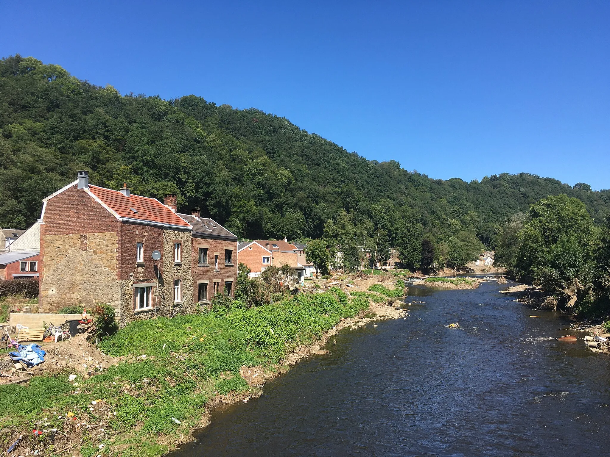 Photo showing: Zichtbare schade als gevolg van de overstroming van de Vesder in de gemeente Trooz in België, in de zomer van 2021.