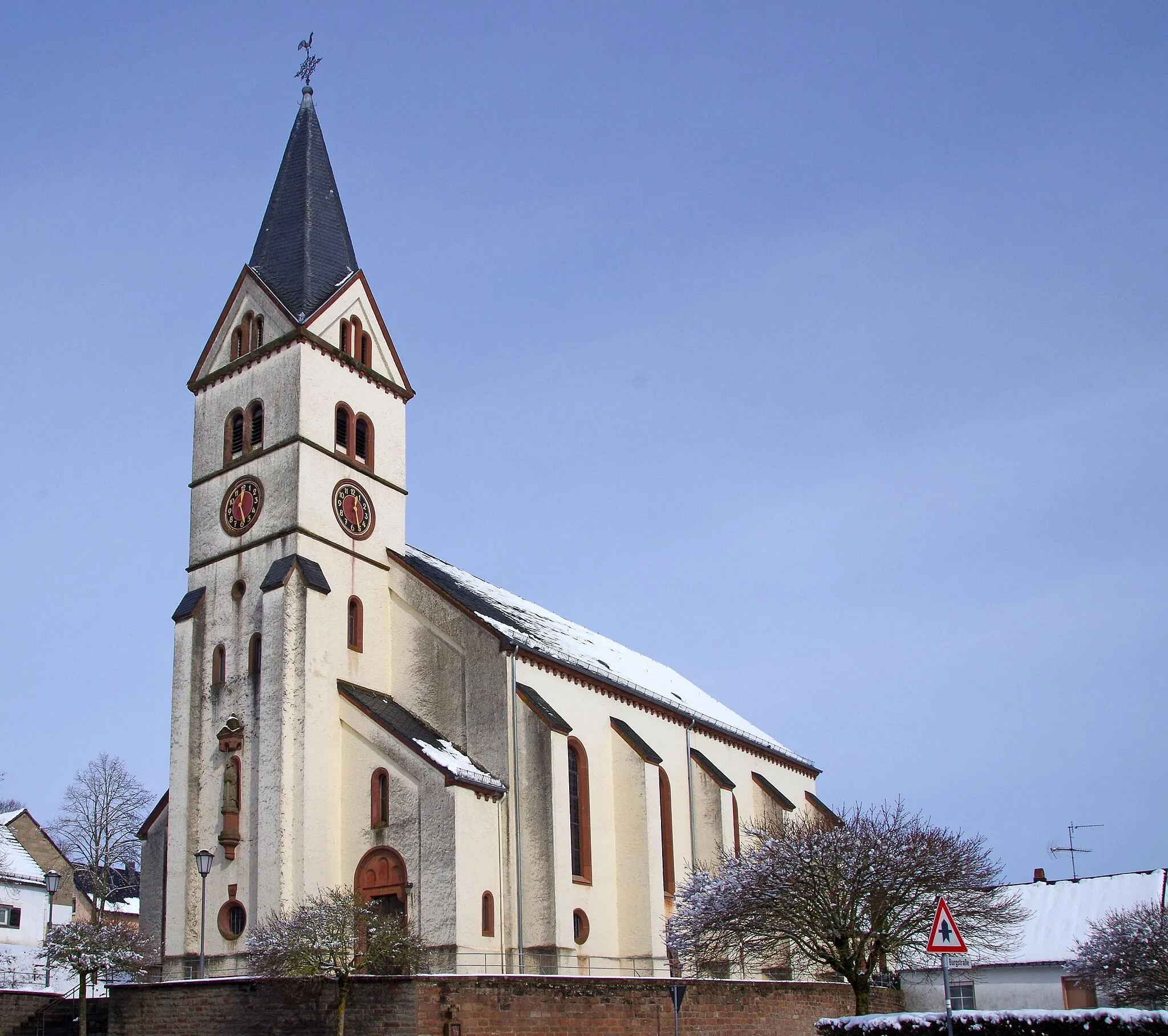 Photo showing: St. Dionysius (Lissendorf), Südwestansicht