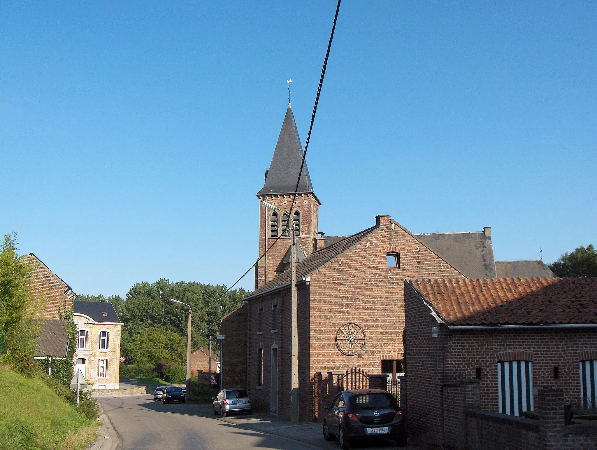 Photo showing: Poucet (Ortsteil der Gemeinde Hannut, Prov. Lüttich, Belgien), Dorfkirche (église Saint-Martin)