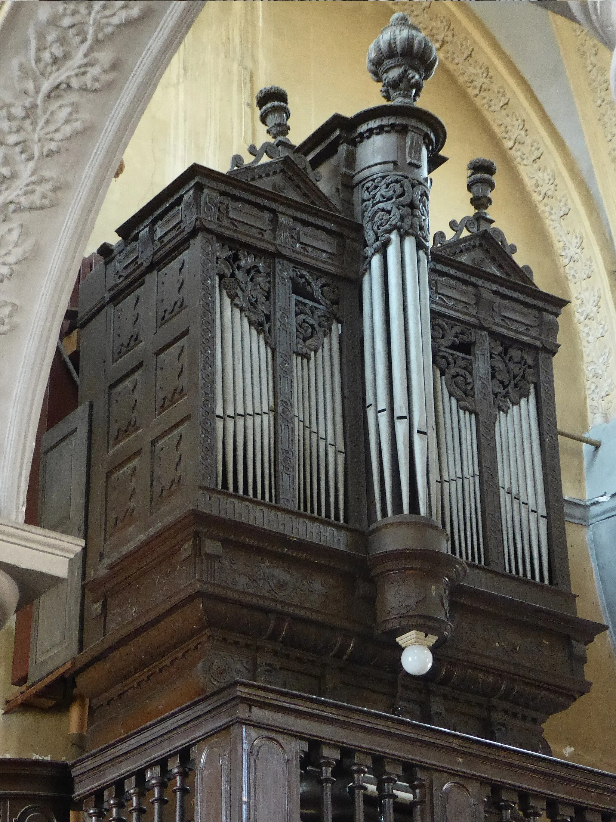 Photo showing: Buffet d'orgue datant de 1598.
Instrument du XVIIème siècle ayant subit des modifications au XVIIIème, XIXème et XXème siècle.
Classé comme monument le 3 octobre 1974.

Classé au Patrimoine Exceptionnel de Wallonie le 12 mai 2022.