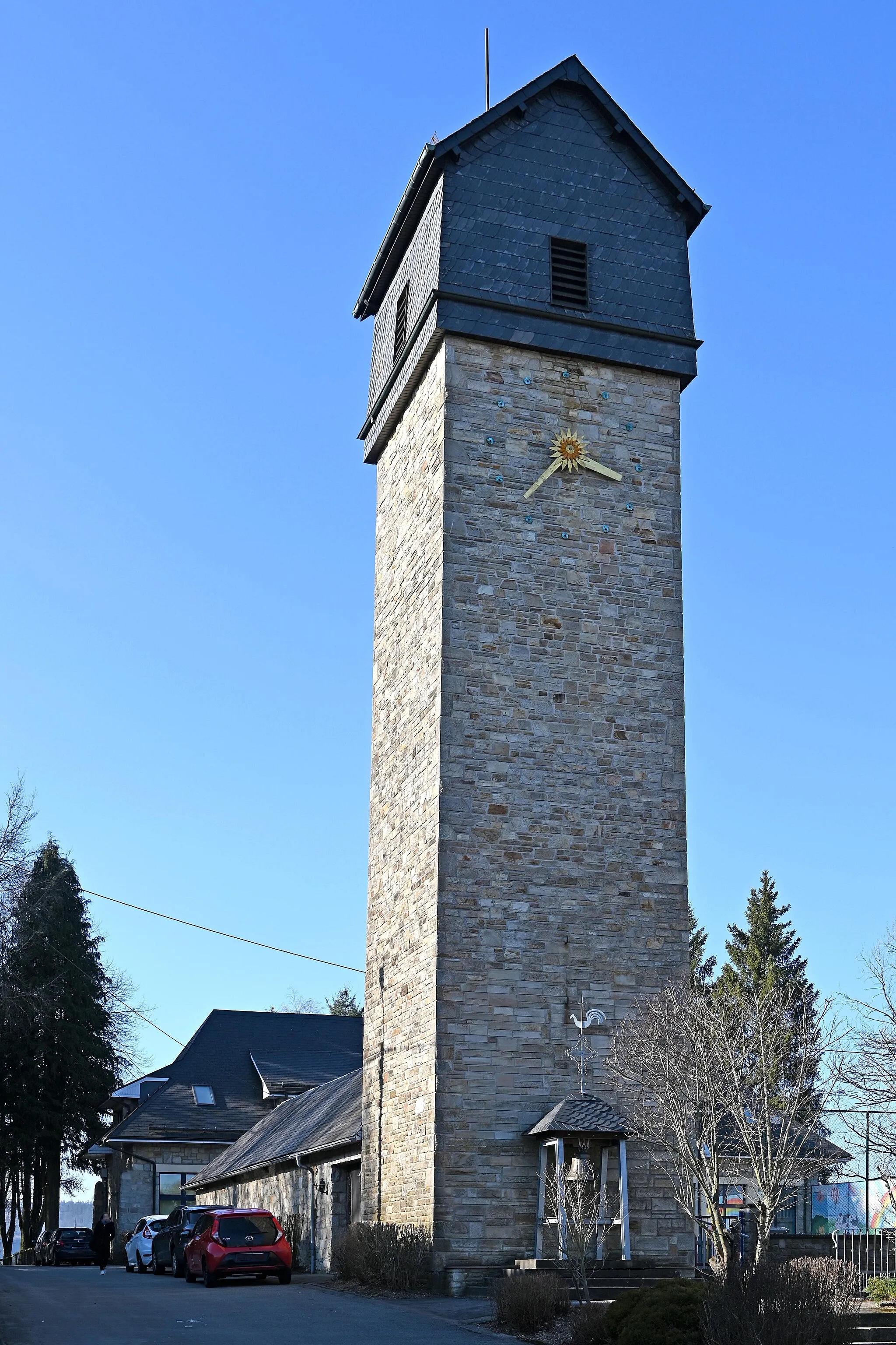 Photo showing: Kirche der hl. Familie (Deidenberg), separat stehender Glockenturm