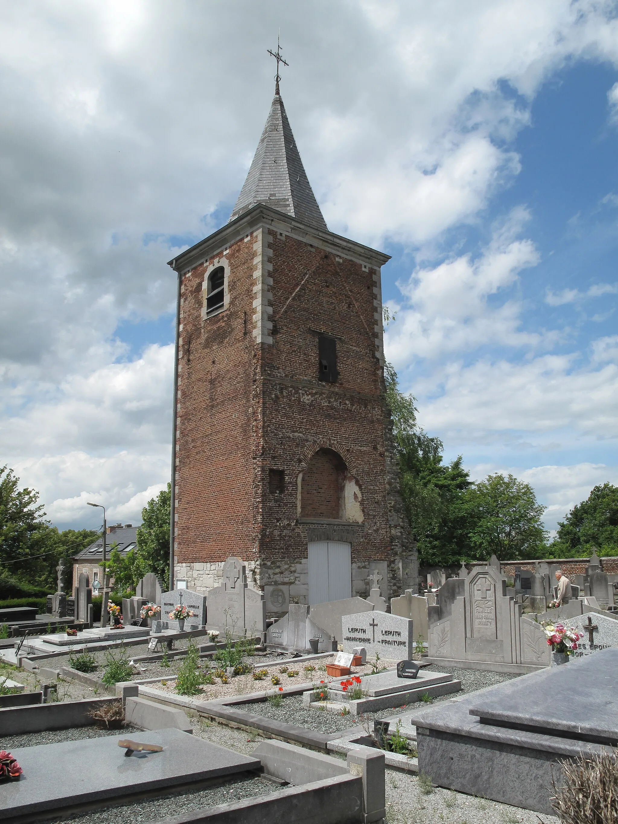 Photo showing: Braives, churchtower: l'église Notre Dame