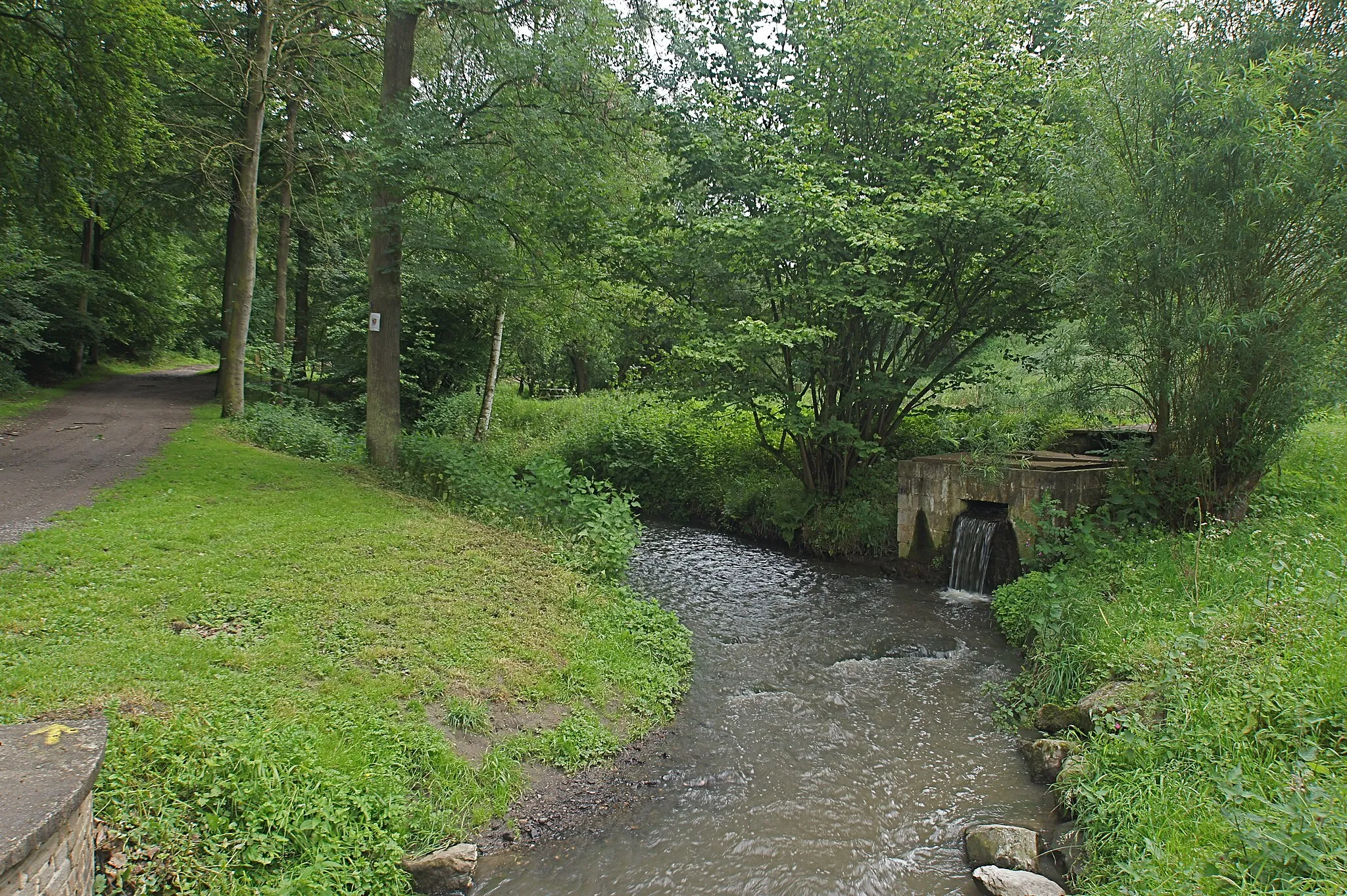 Photo showing: Visé (Argenteau), Belgium: Sluse on the Julienne in the Julienne Park