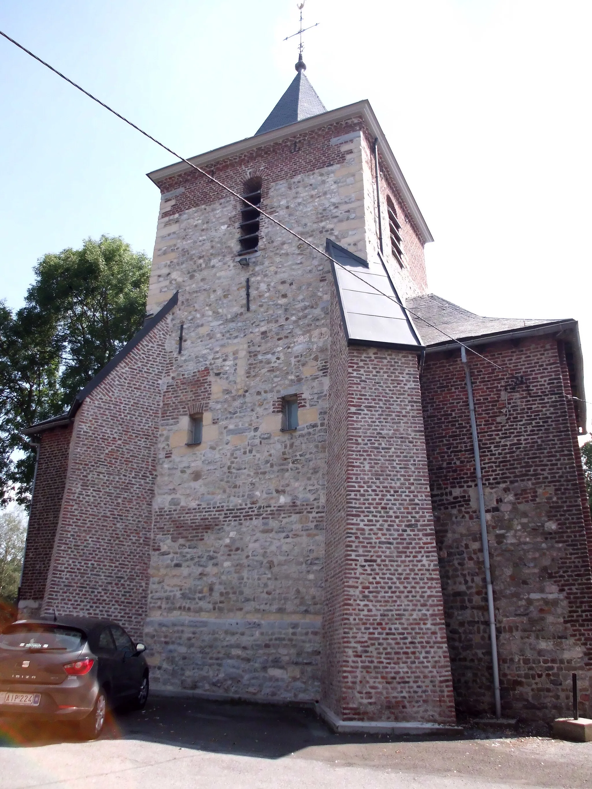 Photo showing: Oleye - Tour médiévale de l'église St-Denis