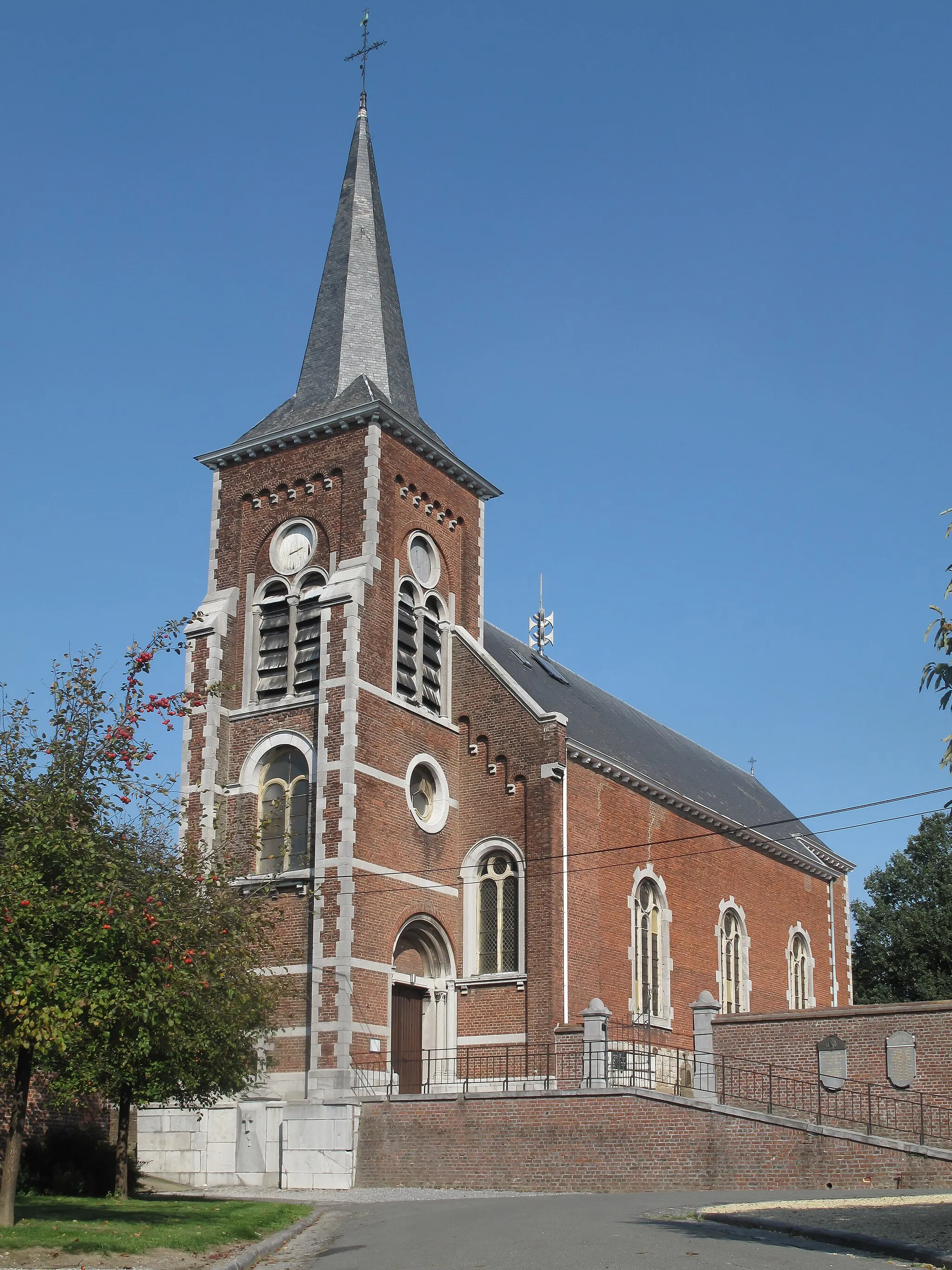 Photo showing: Viemme, church