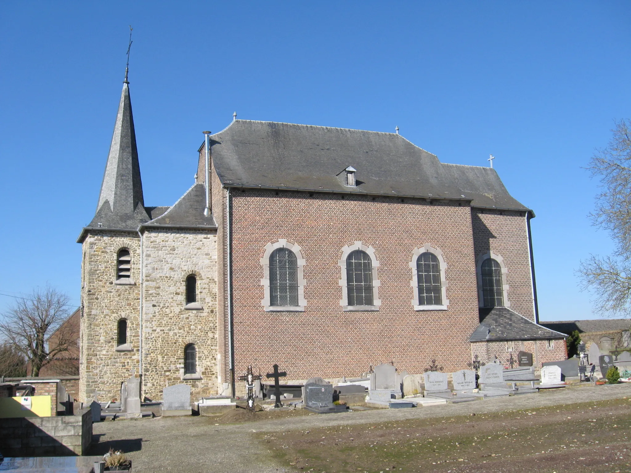 Photo showing: Church of Saints Cyriacus and Juliet in Donceel, Liège, Belgium