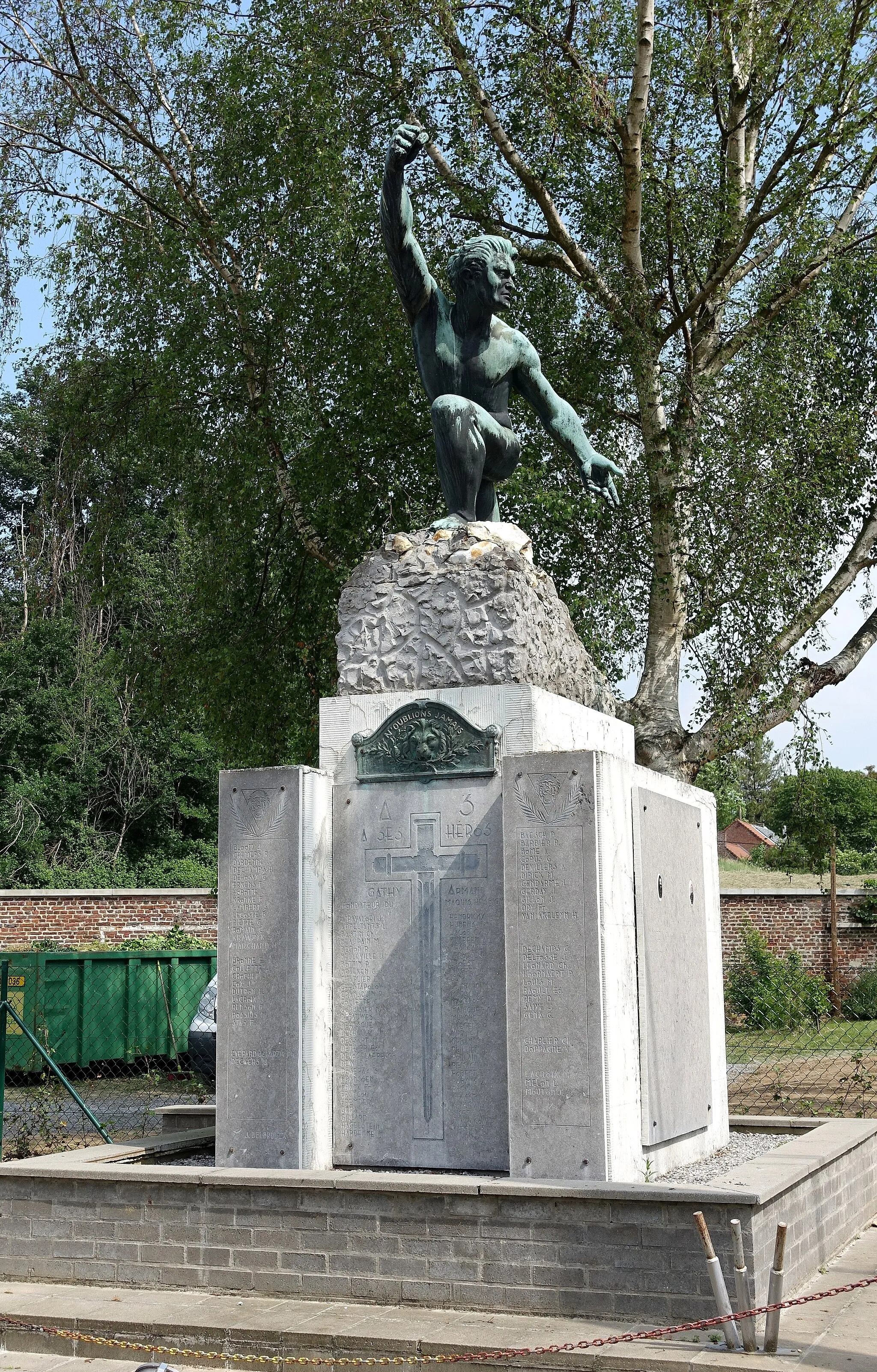 Photo showing: Oorlogsmonument in Lamine (Remicourt) voor de  Eerste en Tweede Wereldoorlog