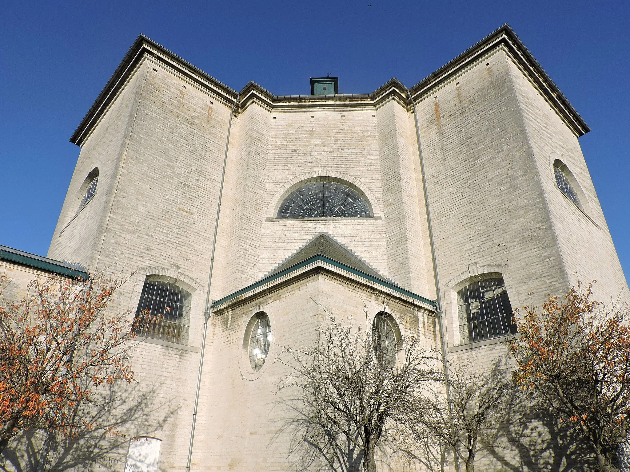 Photo showing: Aanzicht kerk van de abdij van vlierbeek.
De abdij van Vlierbeek bevindt zich in Kessel-lo, een deelgemeente van Leuven. Het is een neoclassicistische kerk uit de 18de eeuw, dat werd ontworpen door Laurent-Benoît Dewez.