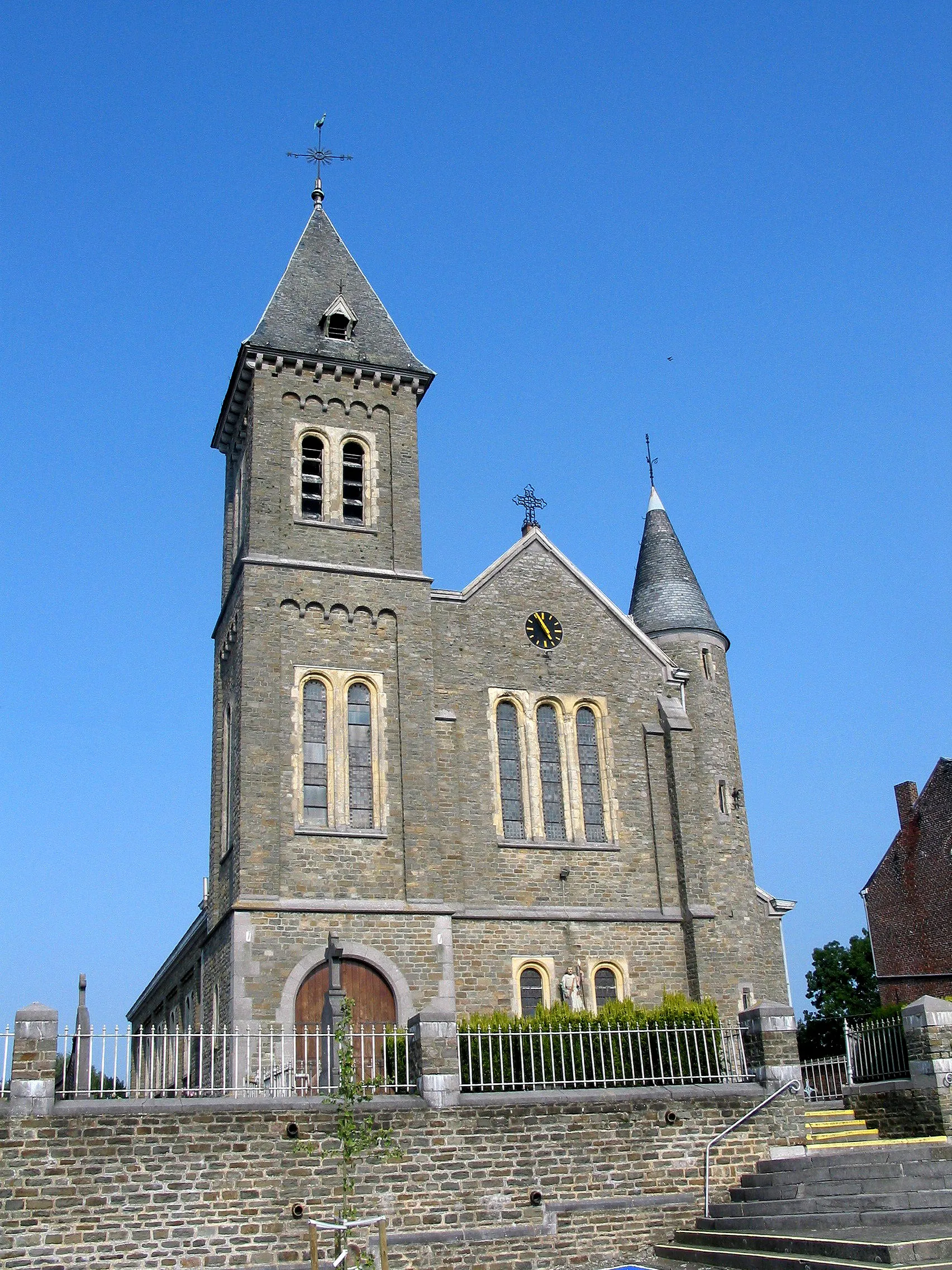 Photo showing: Crisnée (Belgium), the Saint Maurice’s church (1861).