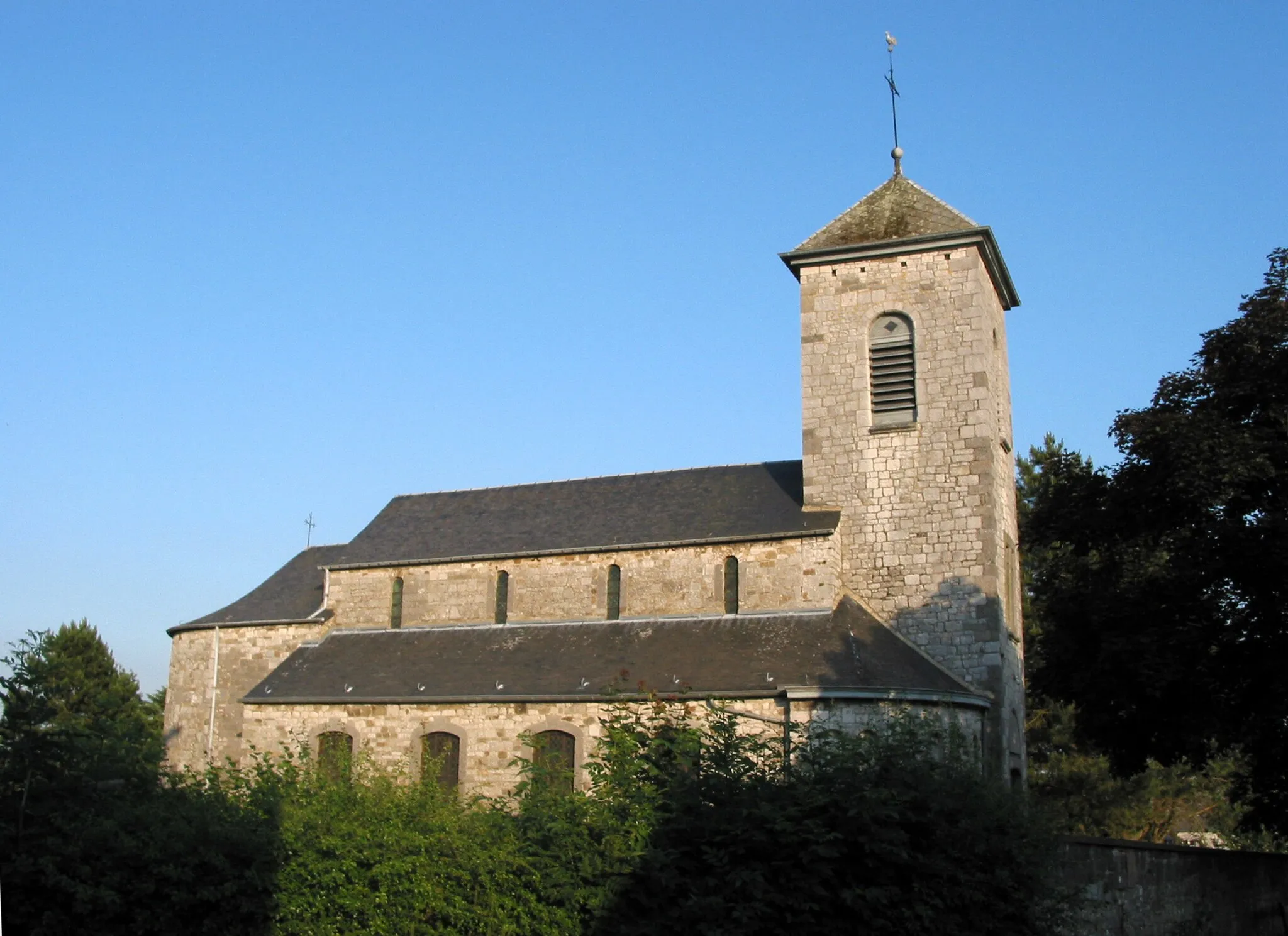 Photo showing: Bois-et-Borsu (Belgium), the St. Lambertus church (XIIth century).