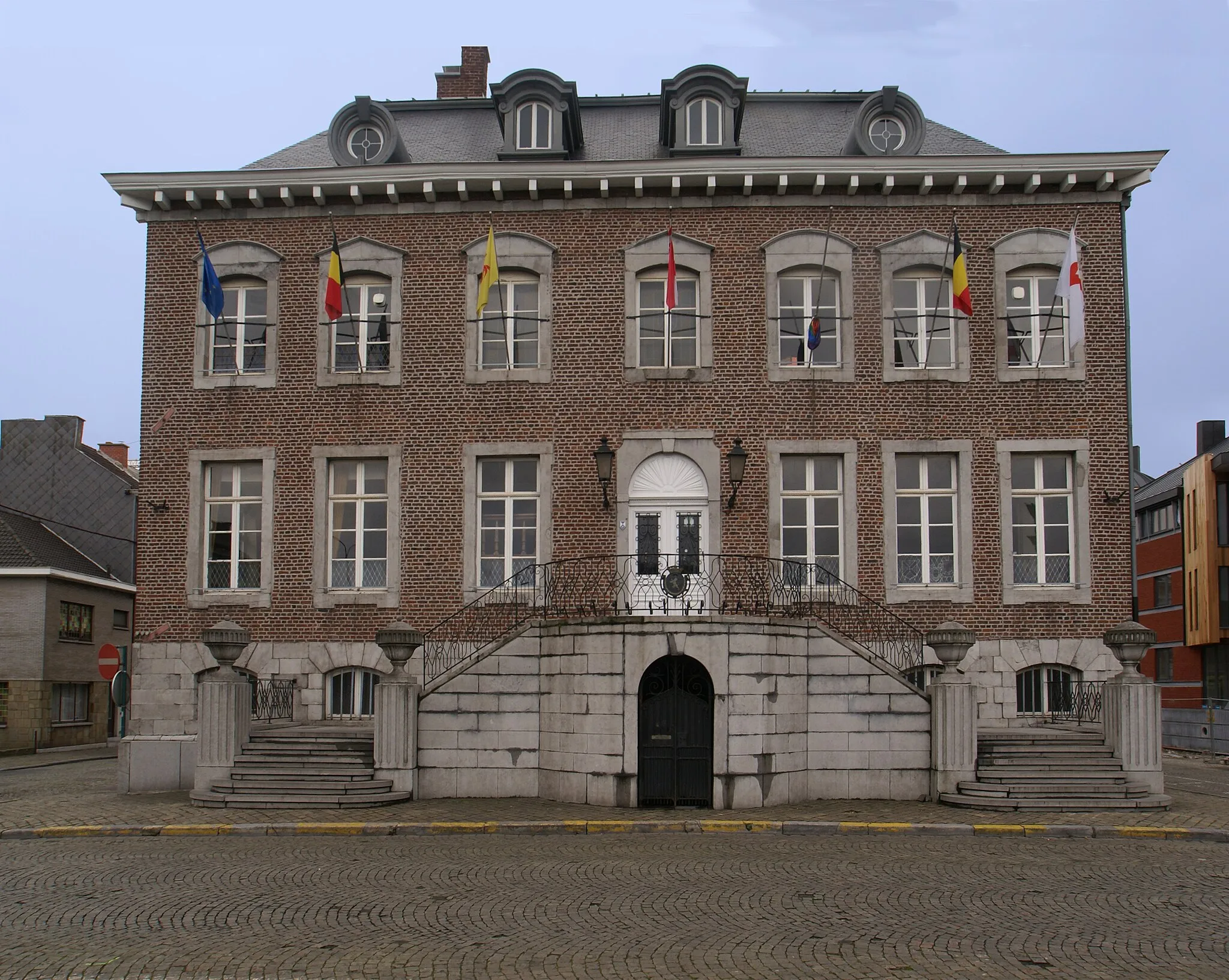 Photo showing: Seraing, Belgium: The town hall