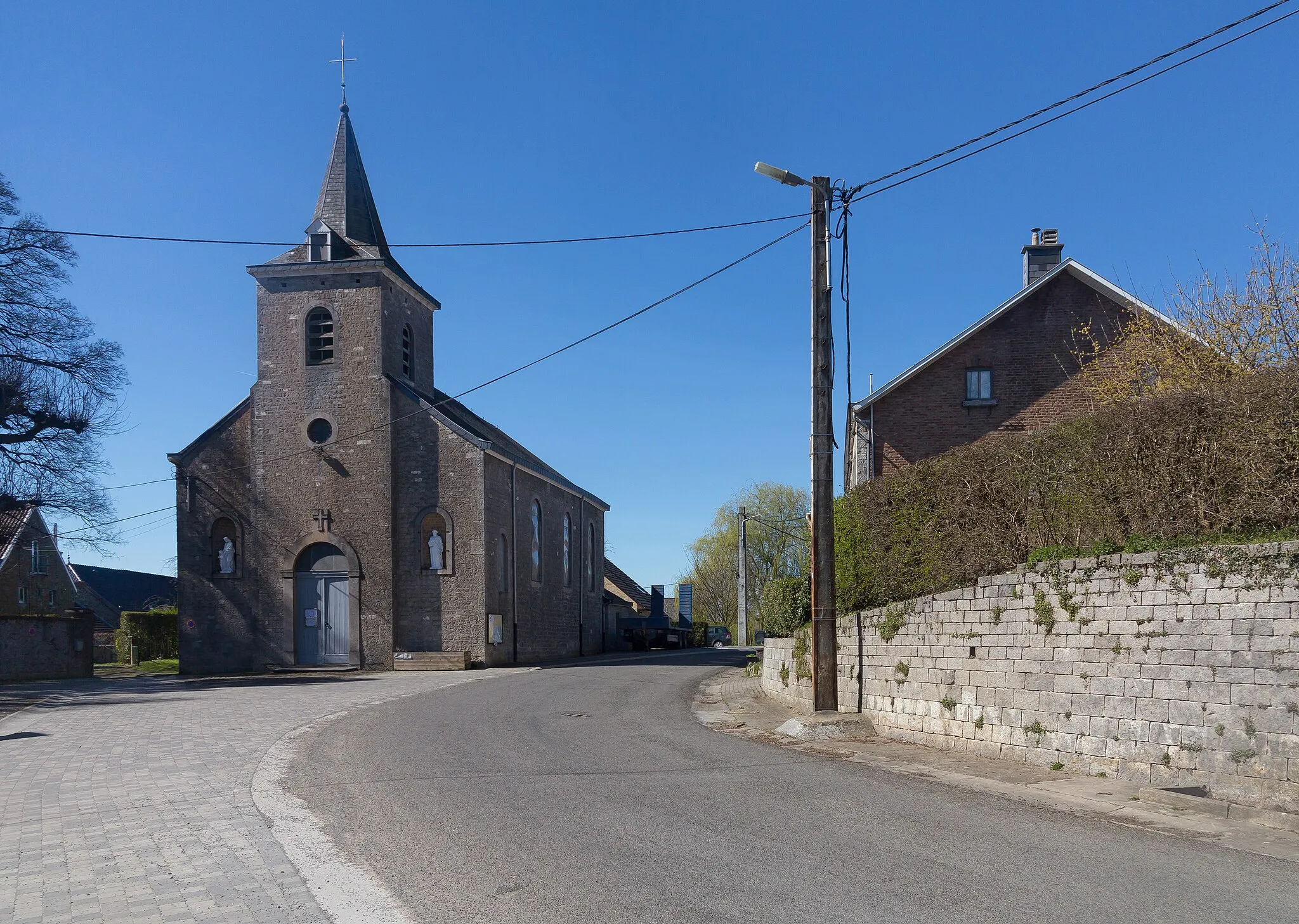 Photo showing: Florzé, church: l'église Saint-Pierre