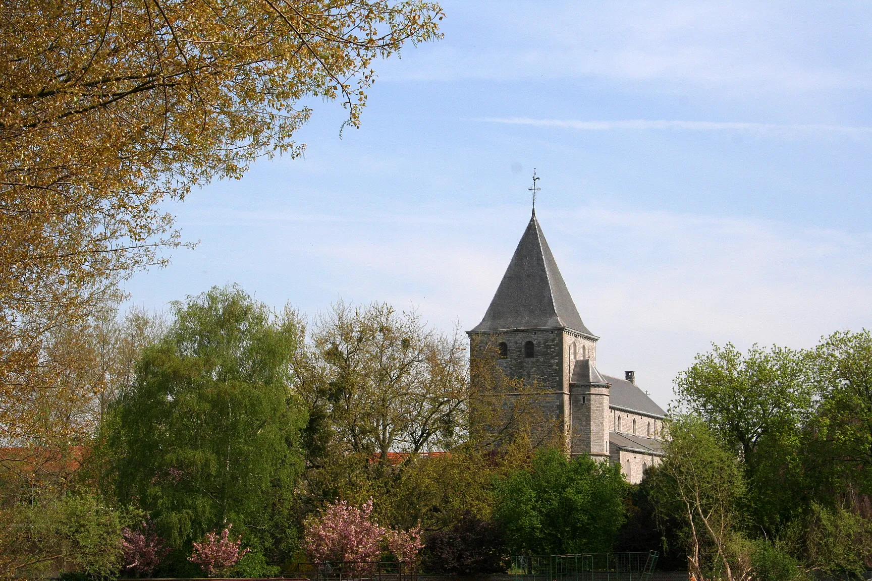 Photo showing: Warnant-Dreye, l'église Saint-Rémi (XVI/XIXe siècles)