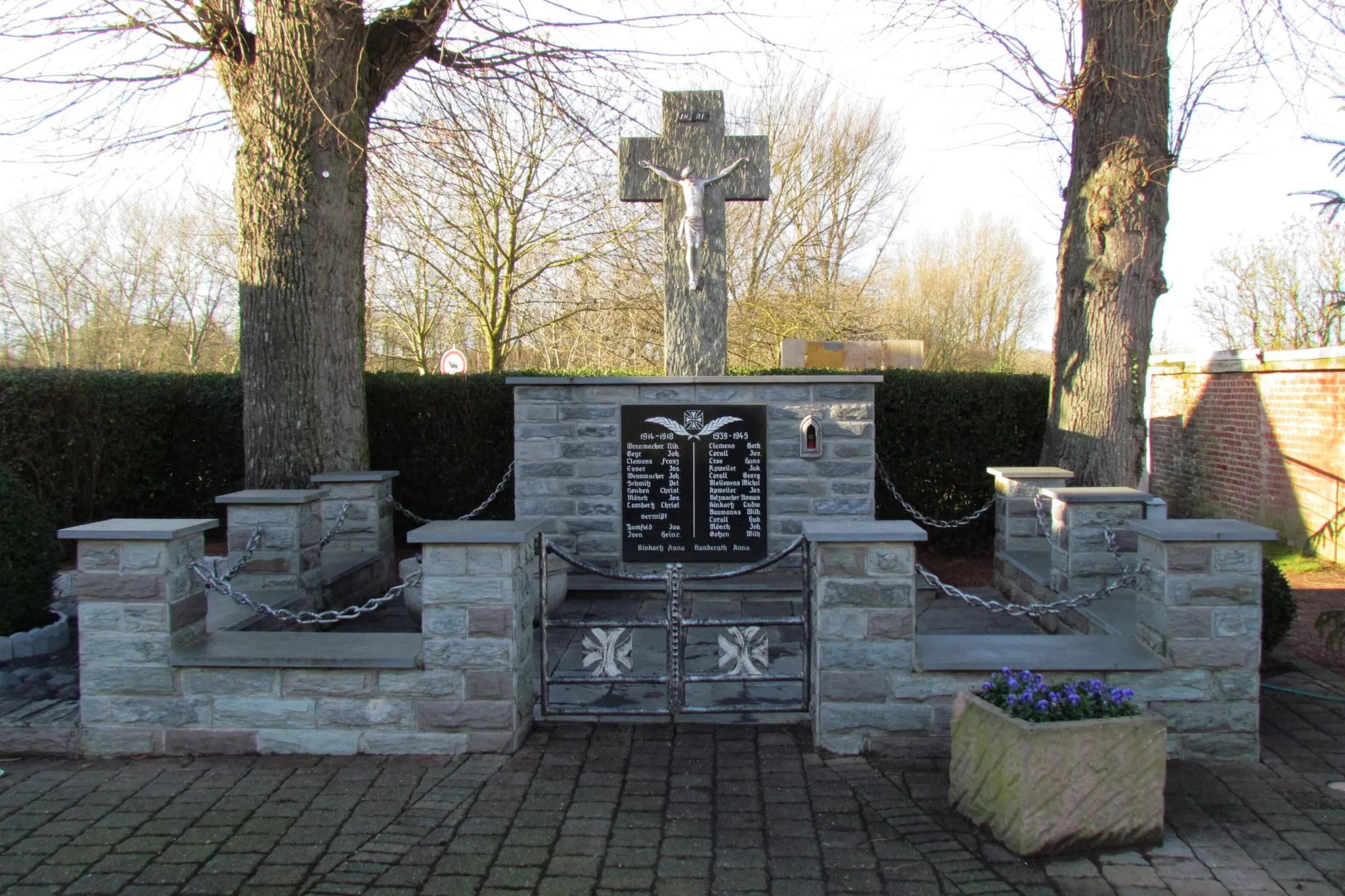 Photo showing: Kriegerdenkmal in Müllendorf