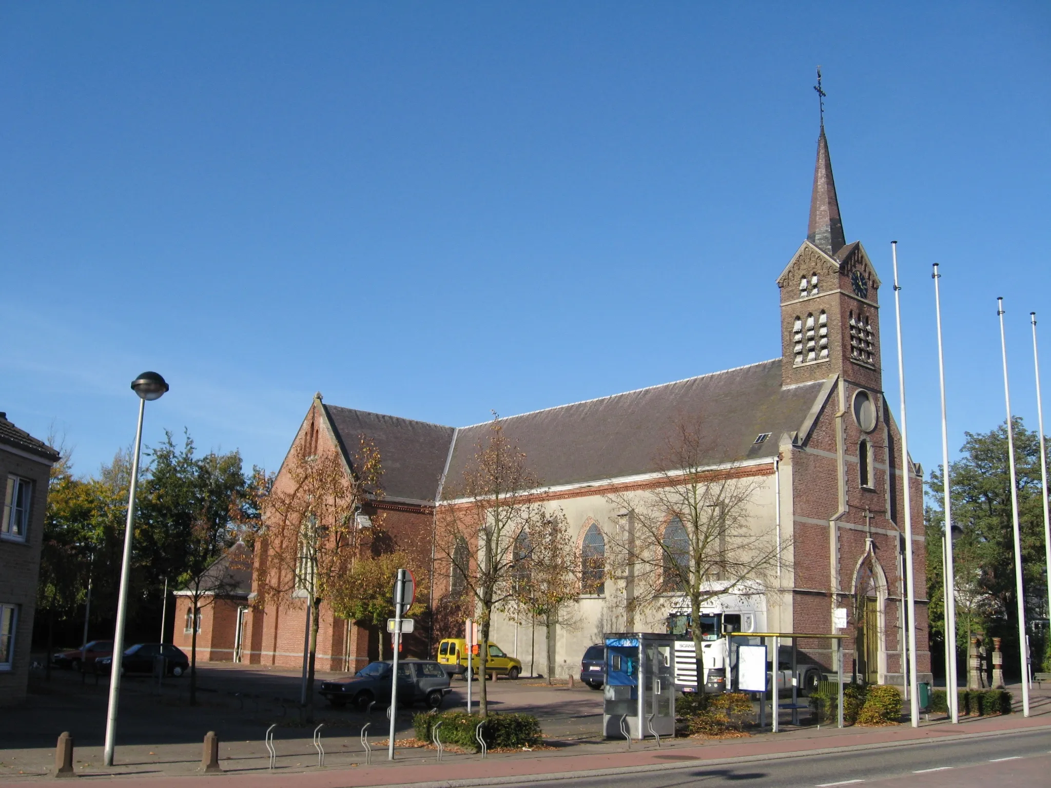 Photo showing: Church of Saint John the Baptist in Lommel (Kerkhoven), Limburg, Belgium