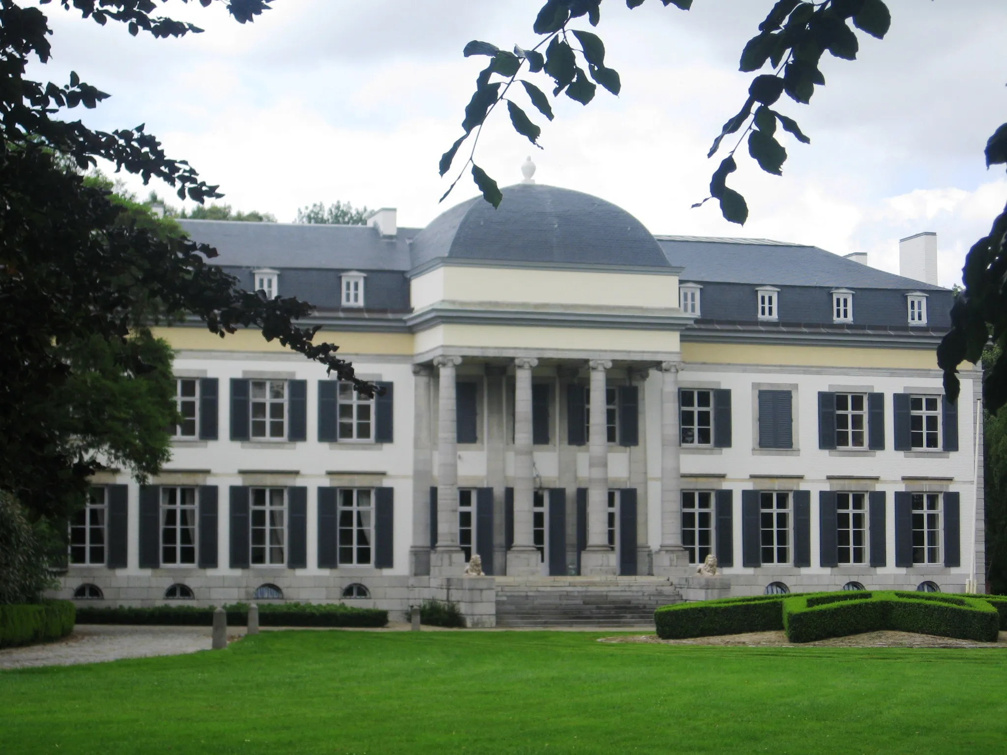 Photo showing: Castle of Gors in Gors-Opleeuw, Borgloon, Limburg, Belgium