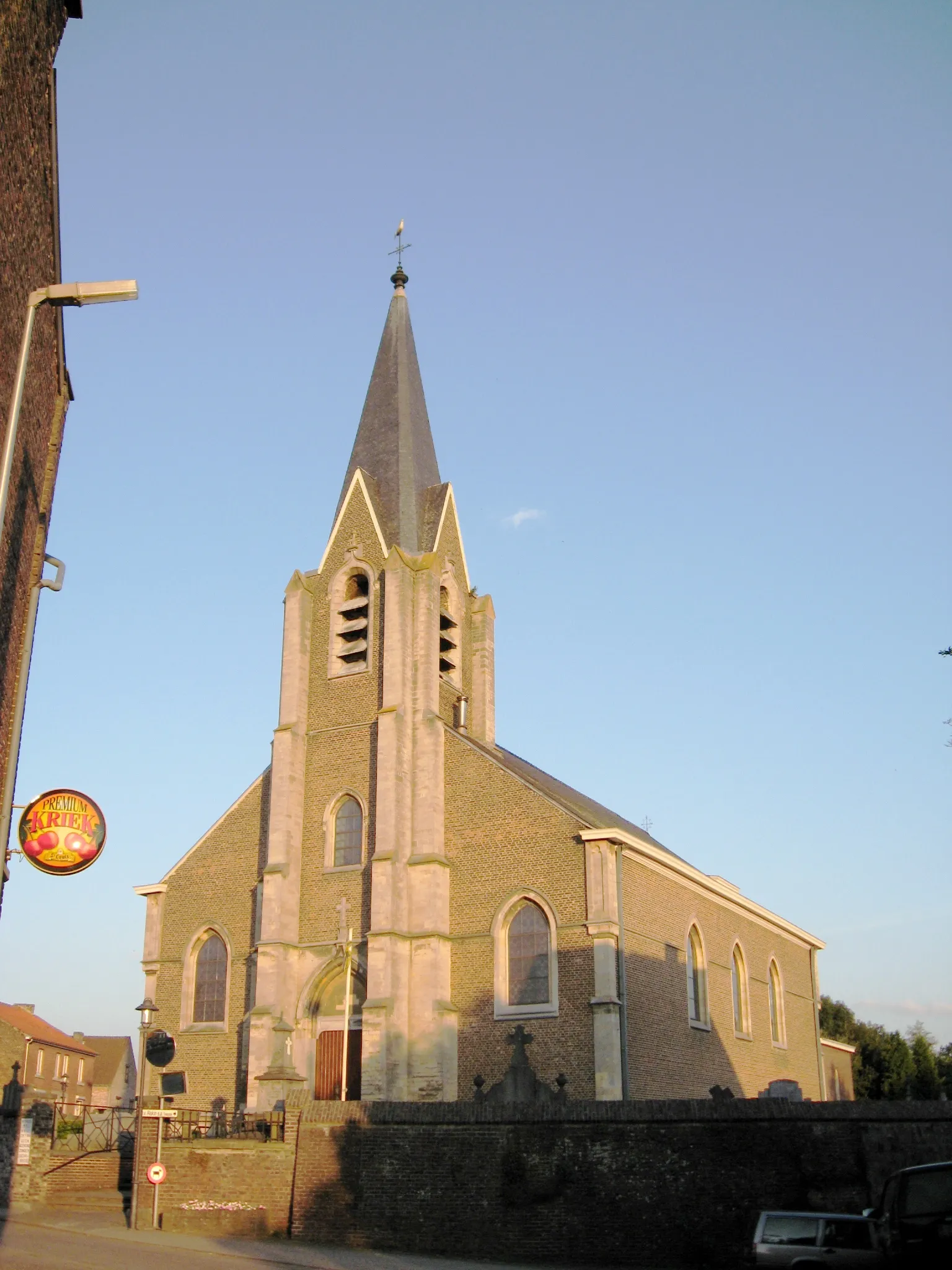 Photo showing: Church of the Holy Cross in Mal, Tongeren, Limburg, Belgium