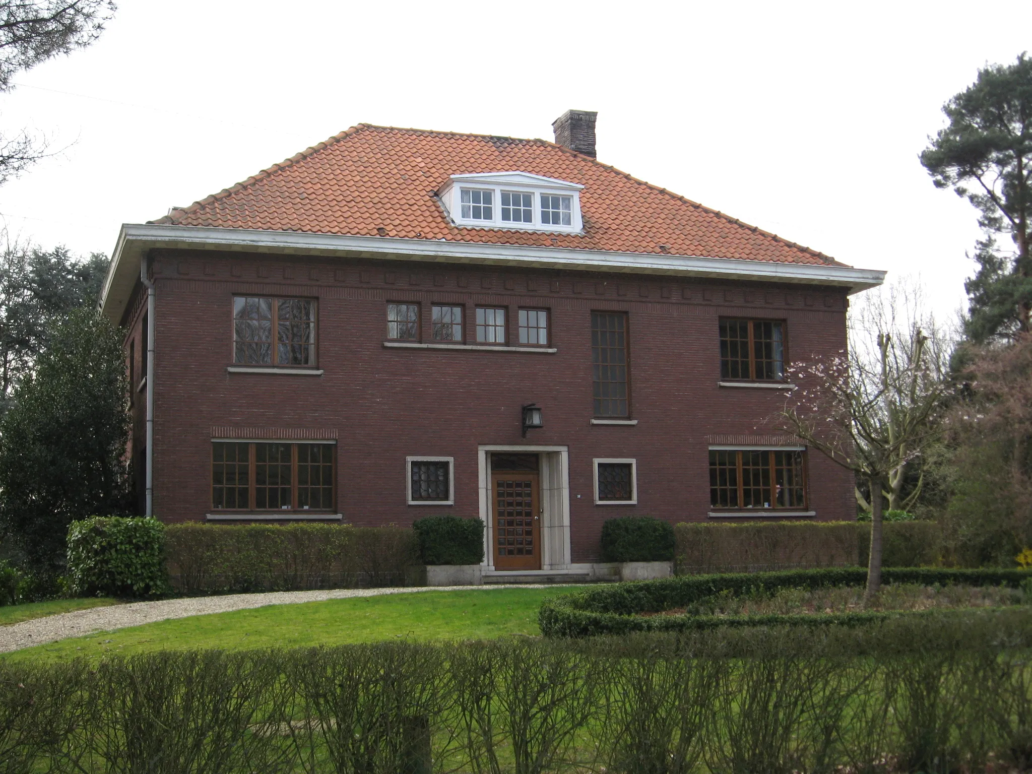 Photo showing: Woning van een hoofdingenieur van de Steenkoolmijn Houthalen, Brelaarstraat 38