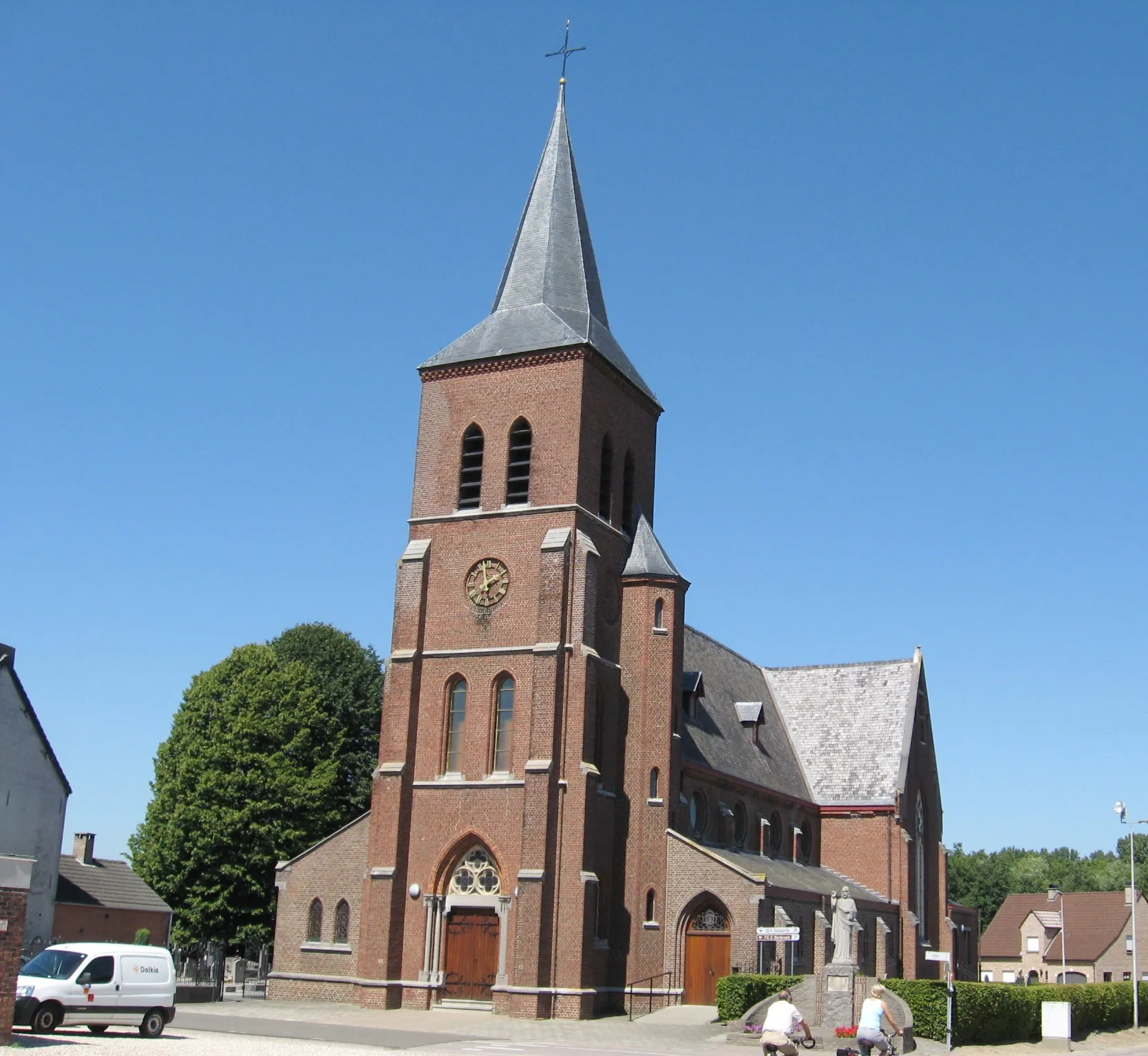 Photo showing: Church of Our Lady's Birth in Berbroek, Herk-de-Stad, Limburg, Belgium