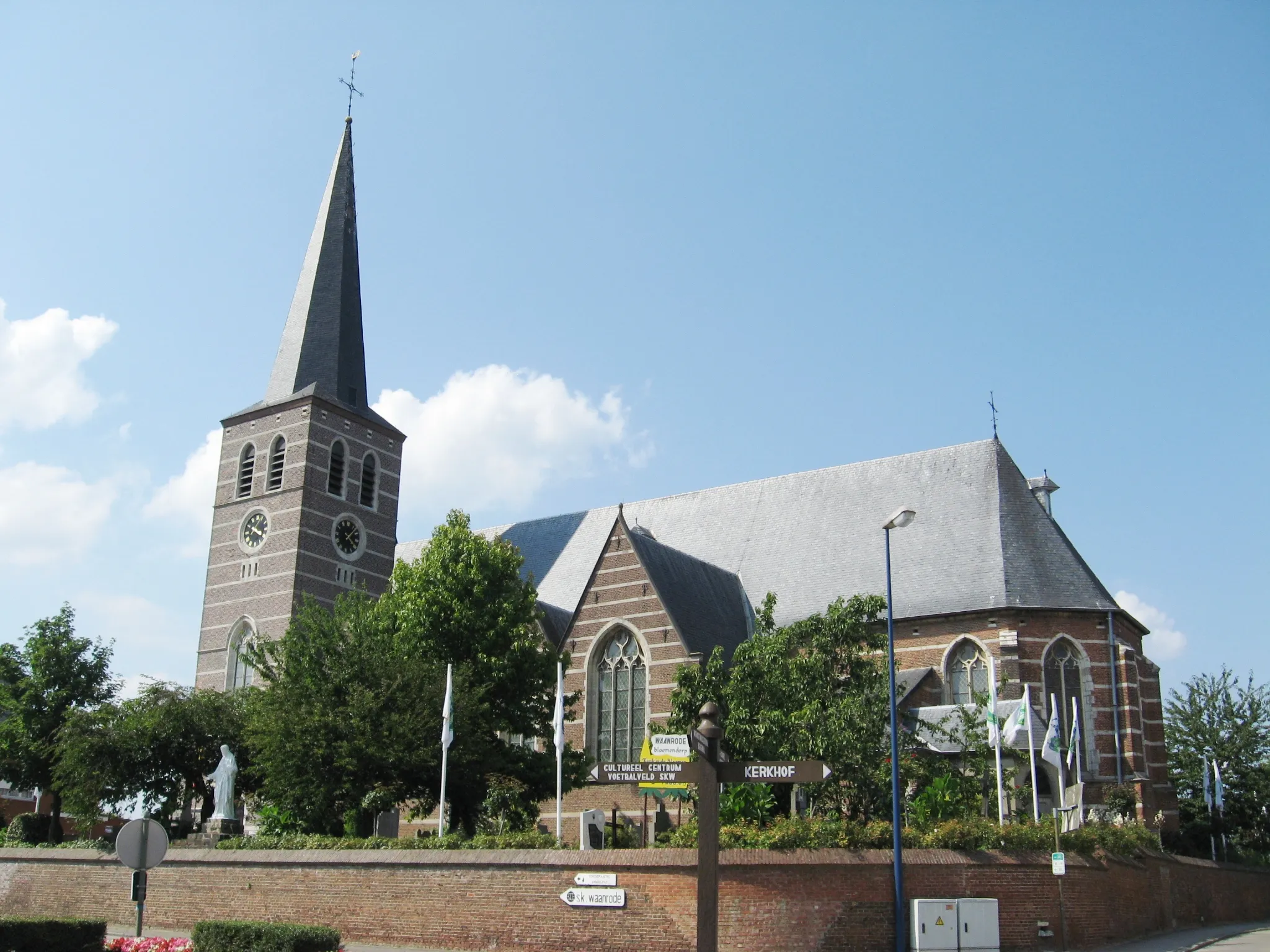 Photo showing: Church of Saint Bartholomew in Waanrode, Kortenaken, Flemish Brabant, Belgium