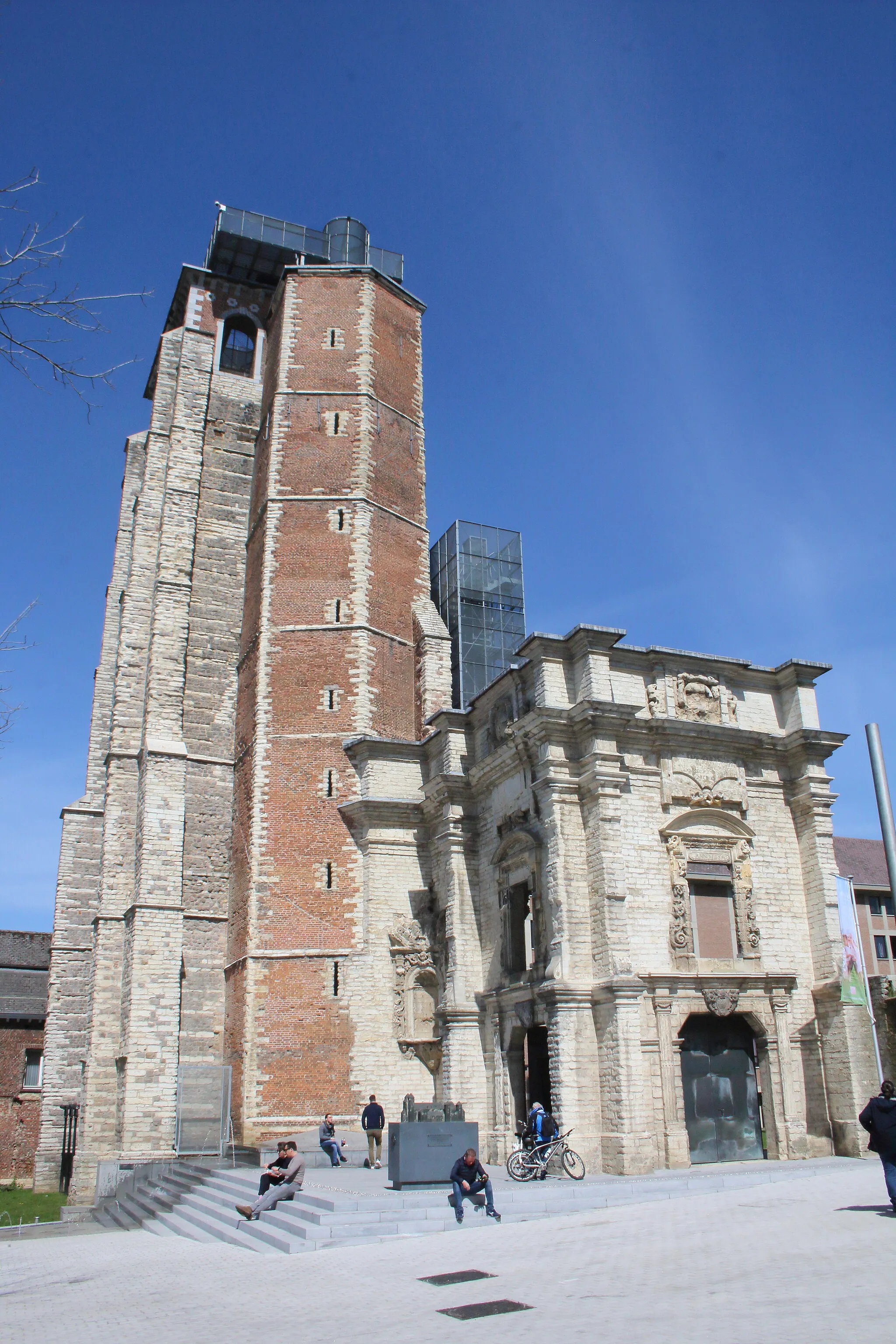 Photo showing: Abdijtoren (Sint-Truiden)