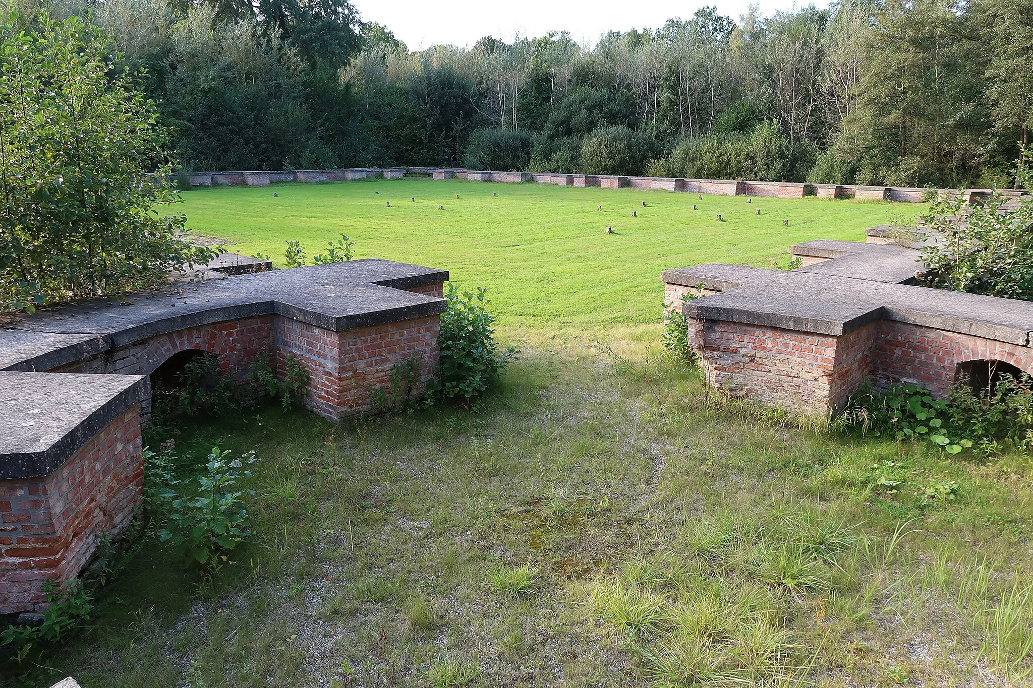 Photo showing: Ruïne van Jonckholt in Hoelbeek (Bilzen) resten van een versterking van middeleeuwse oorsprong in Hoelbeek (Bilzen)