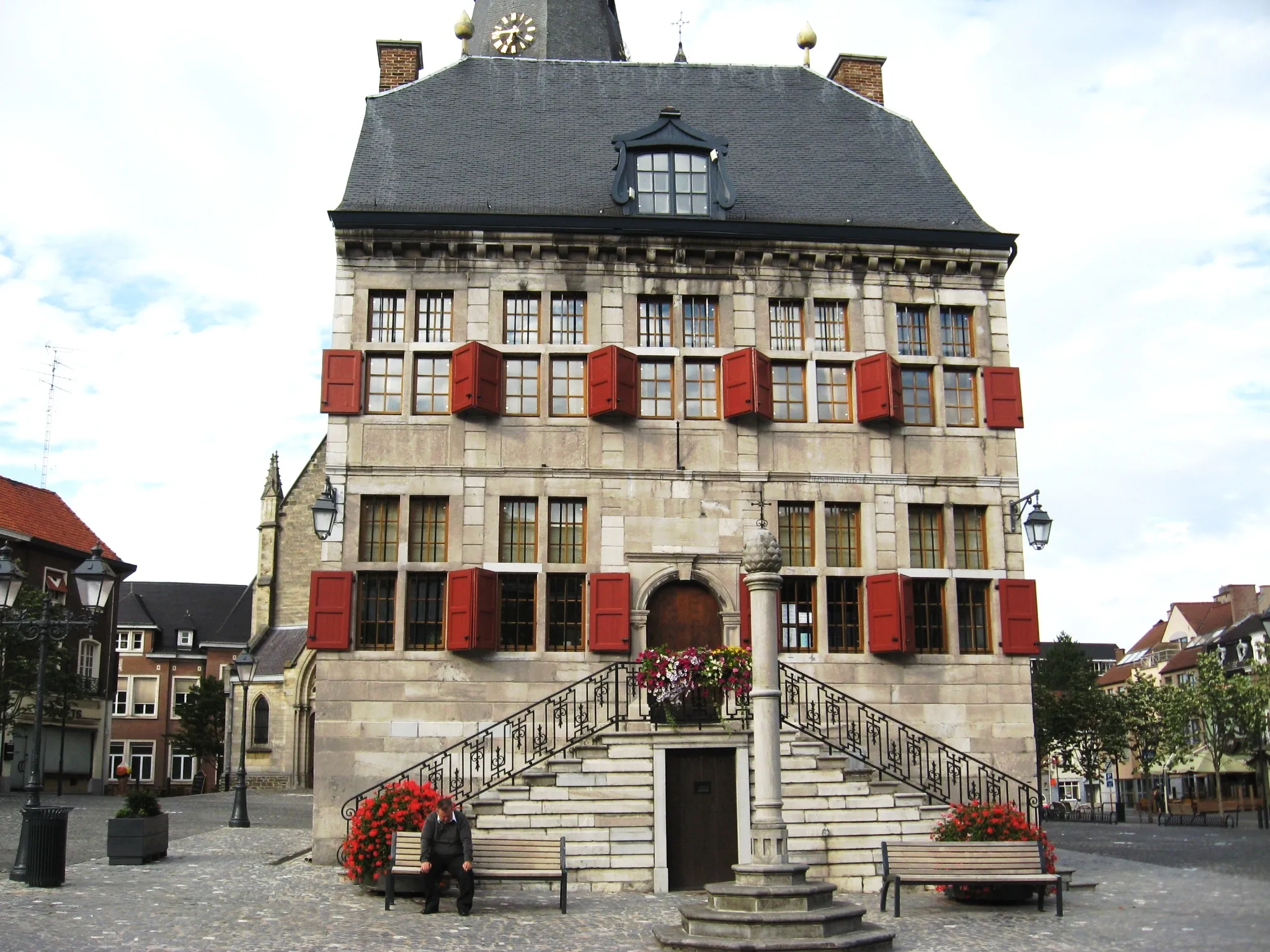 Photo showing: The town hall of Bilzen (1686)