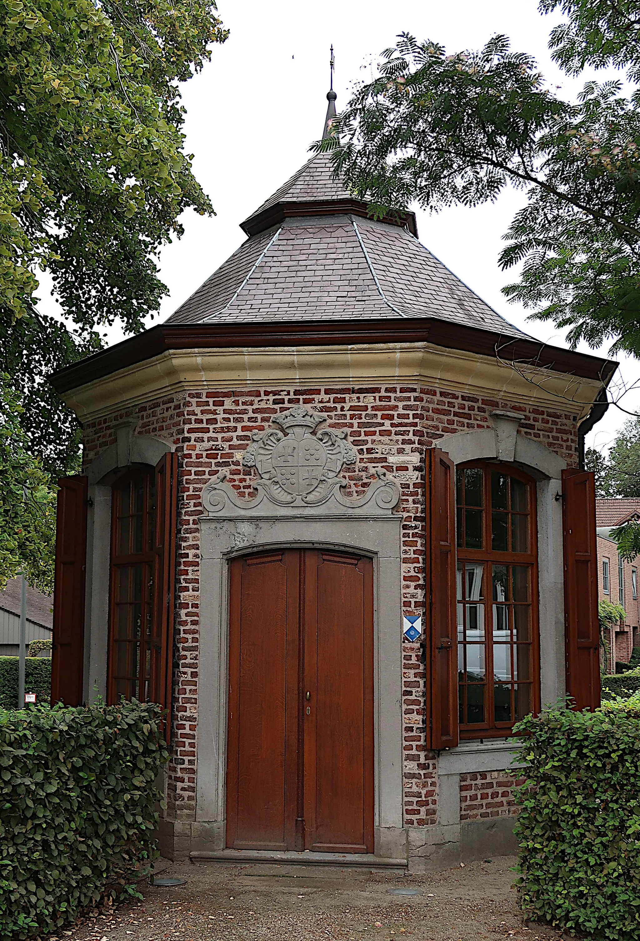 Photo showing: Prieel (vroegere kapel) Bilzen (uit 1749)