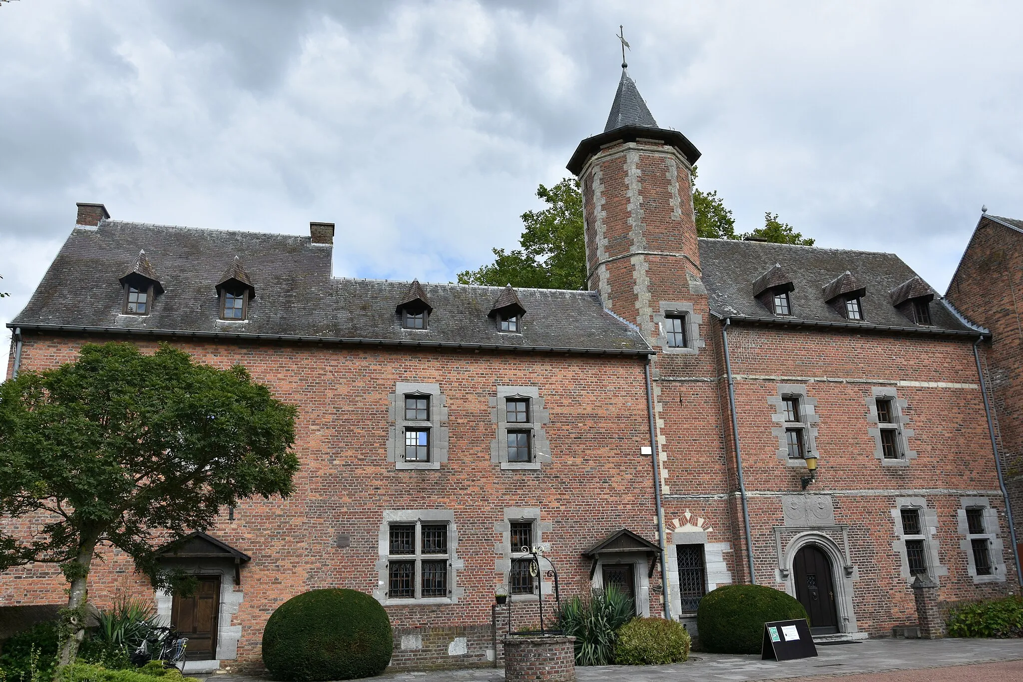 Photo showing: Church of Saint Lambert in Opglabbeek, Limburg, Belgium