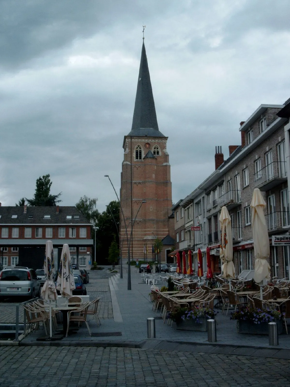 Photo showing: Zicht op heraangelegd marktplein, Diepenbeek, 2006