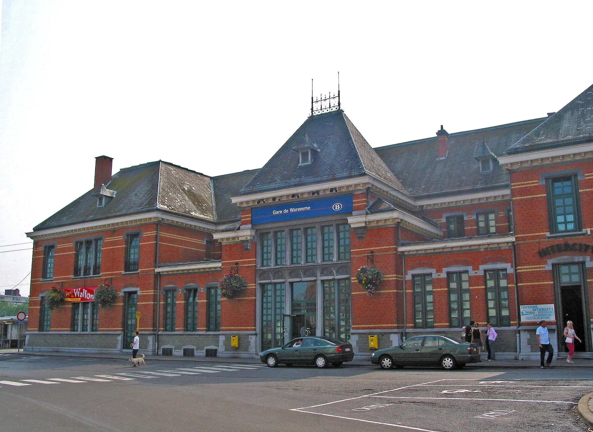 Photo showing: Waremme (Belgium), the railway station.