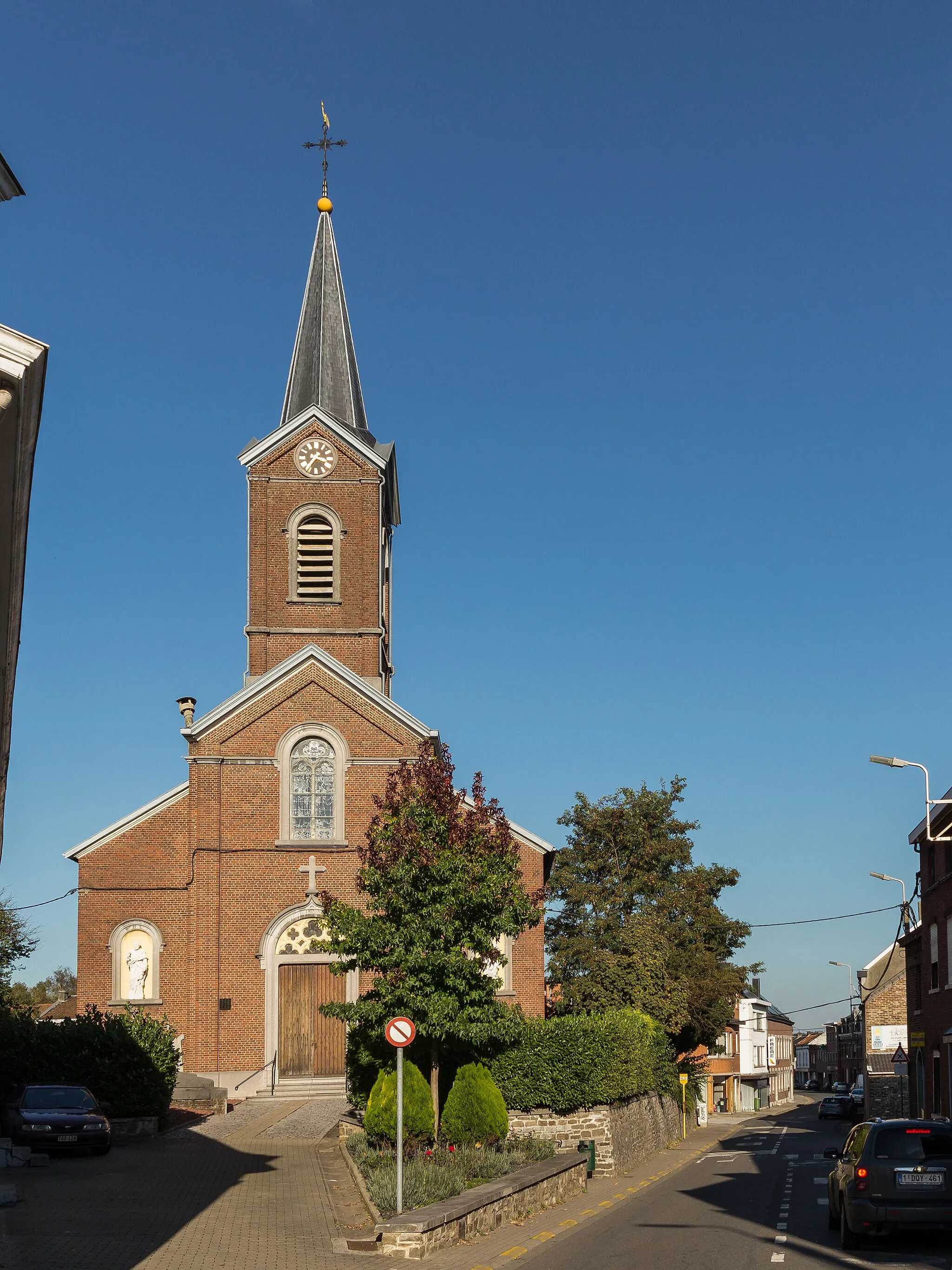 Photo showing: Vivegnis, church: nl'église Saint-Pierre