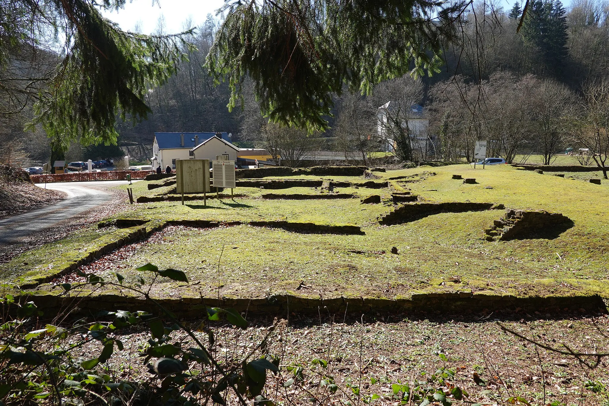 Photo showing: The Gallo-Roman station of Chameleux near the Belgian city of Florenville is pleasant, peaceful, and is surrounded by an enchanting forest. It was located on the ancient Roman roadway from Reims to Tier. The station existed from Claudian times until early in the 5th century AD, serving as a relay for the Roman soldiers and the travelers.