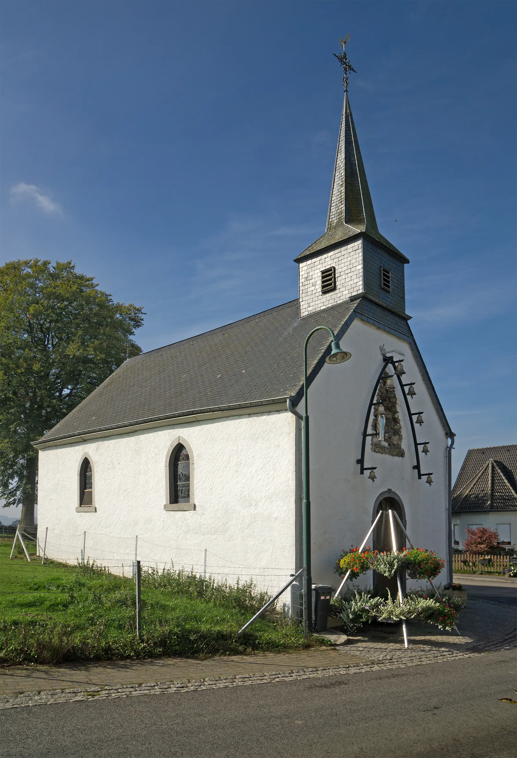 Photo showing: Chapel of Troine-Route