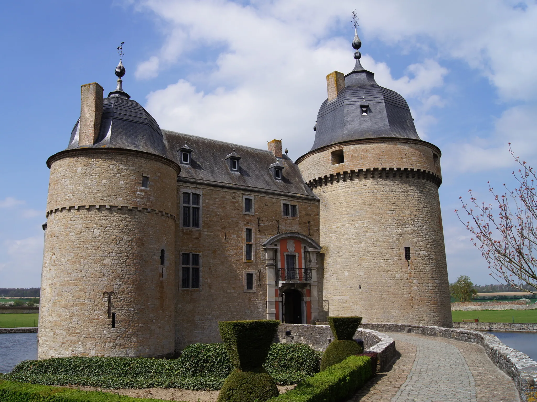 Photo showing: Lavaux-Sainte-Anne castle