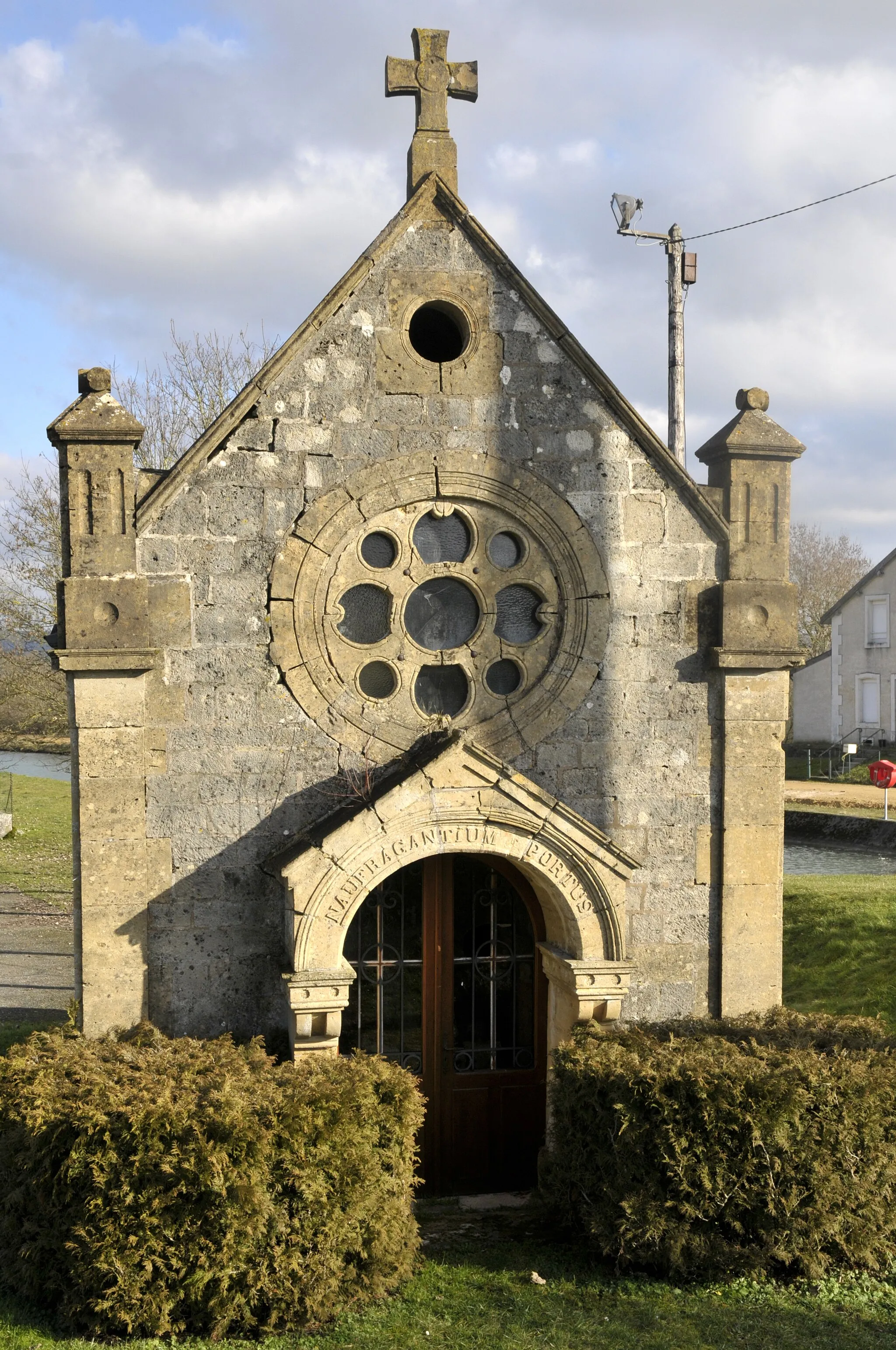 Photo showing: Chapelle "naufragantum portus" près de l'écluse à Vilosnes-Haraumont