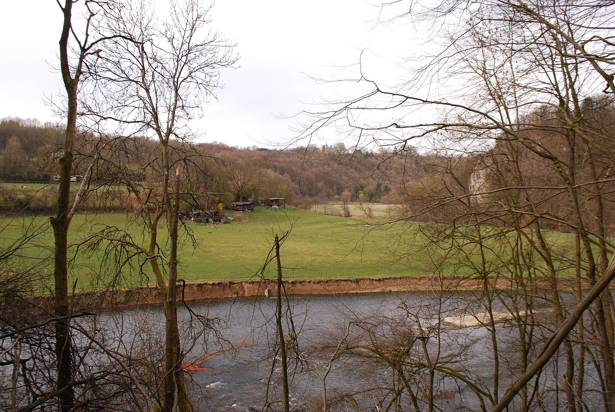 Photo showing: Le "Rock River Ranch" à Warre (Durbuy), au bord de l'Ourthe.