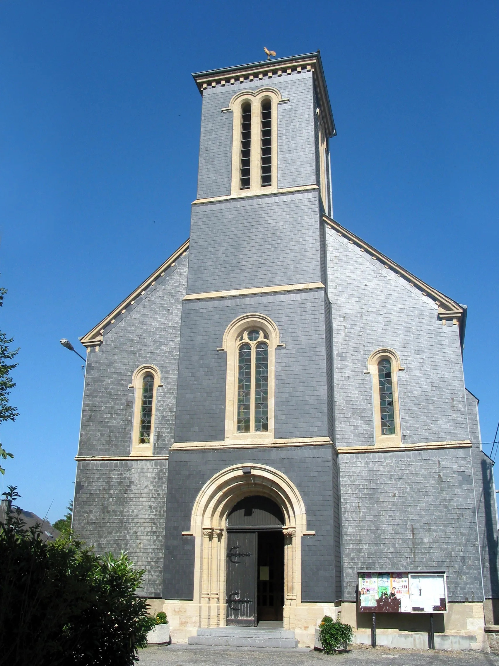 Photo showing: Fauvillers (Belgium), the Sacred Heart church (1877).