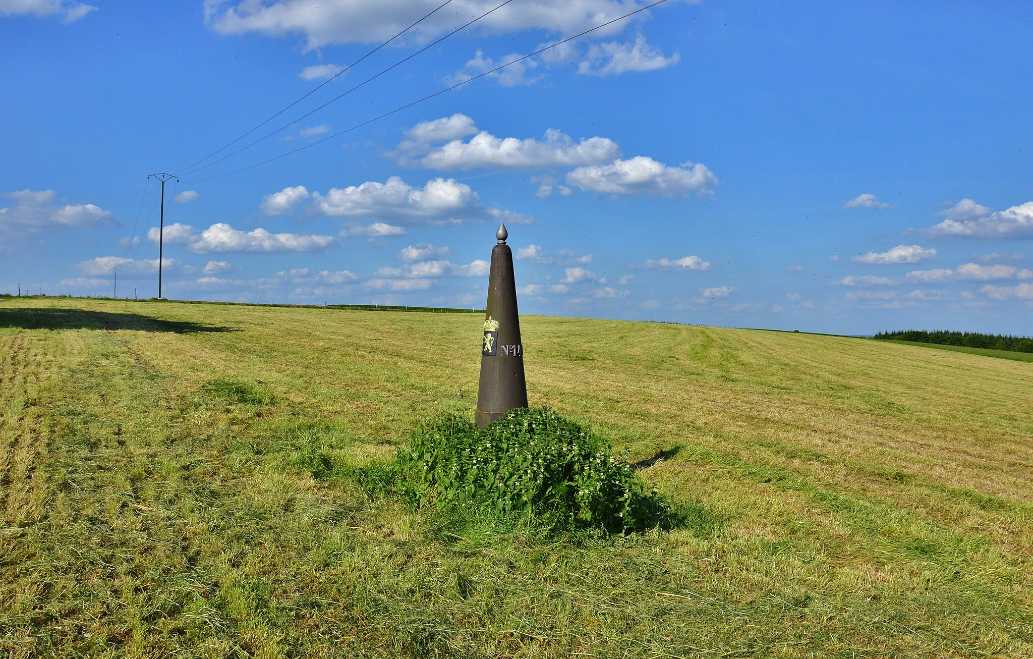 Photo showing: Borne frontière n°144  entre Nothomb, Colpach-Haut