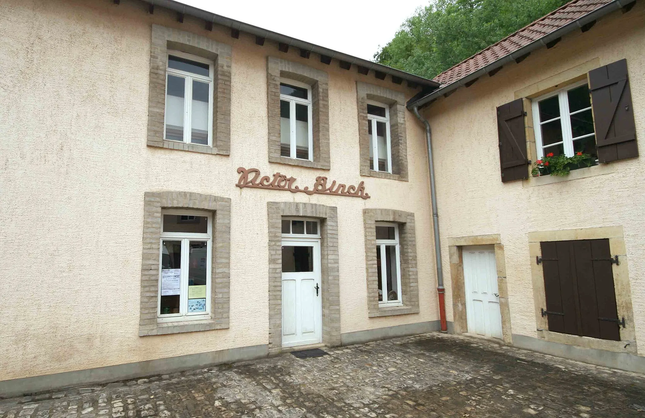 Photo showing: D'Épicerie Binck am Fond-de-Gras.