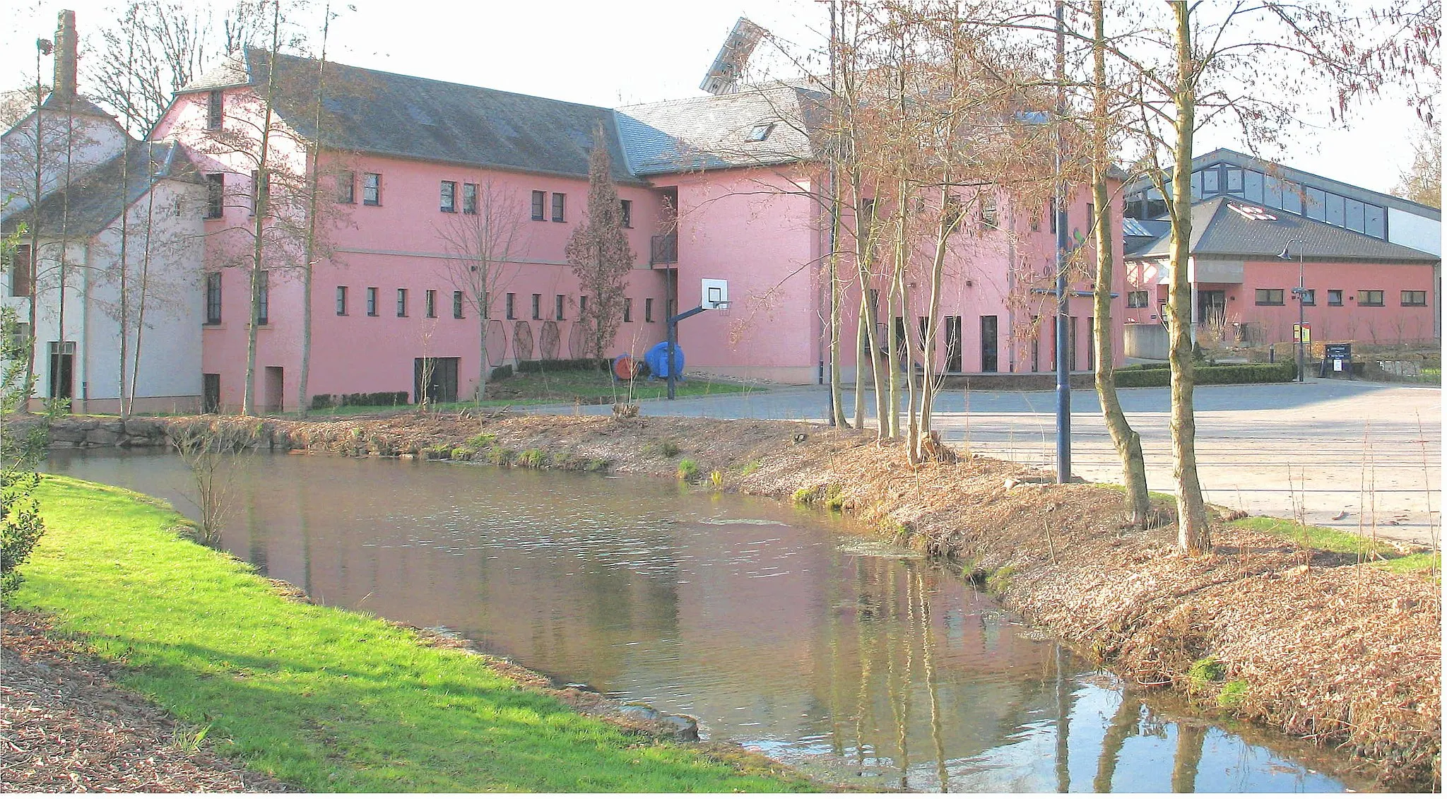 Photo showing: Op der Fabrik am Préizerdaul.