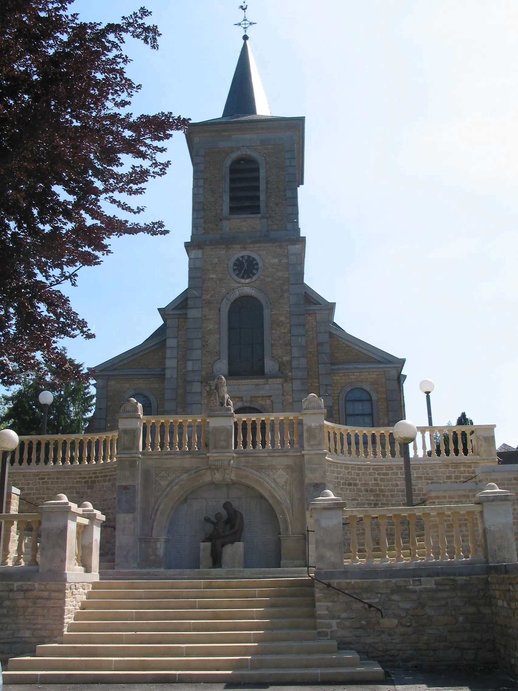 Photo showing: Tintigny (Belgium), Our Lady of the Assumption's church (17th century).