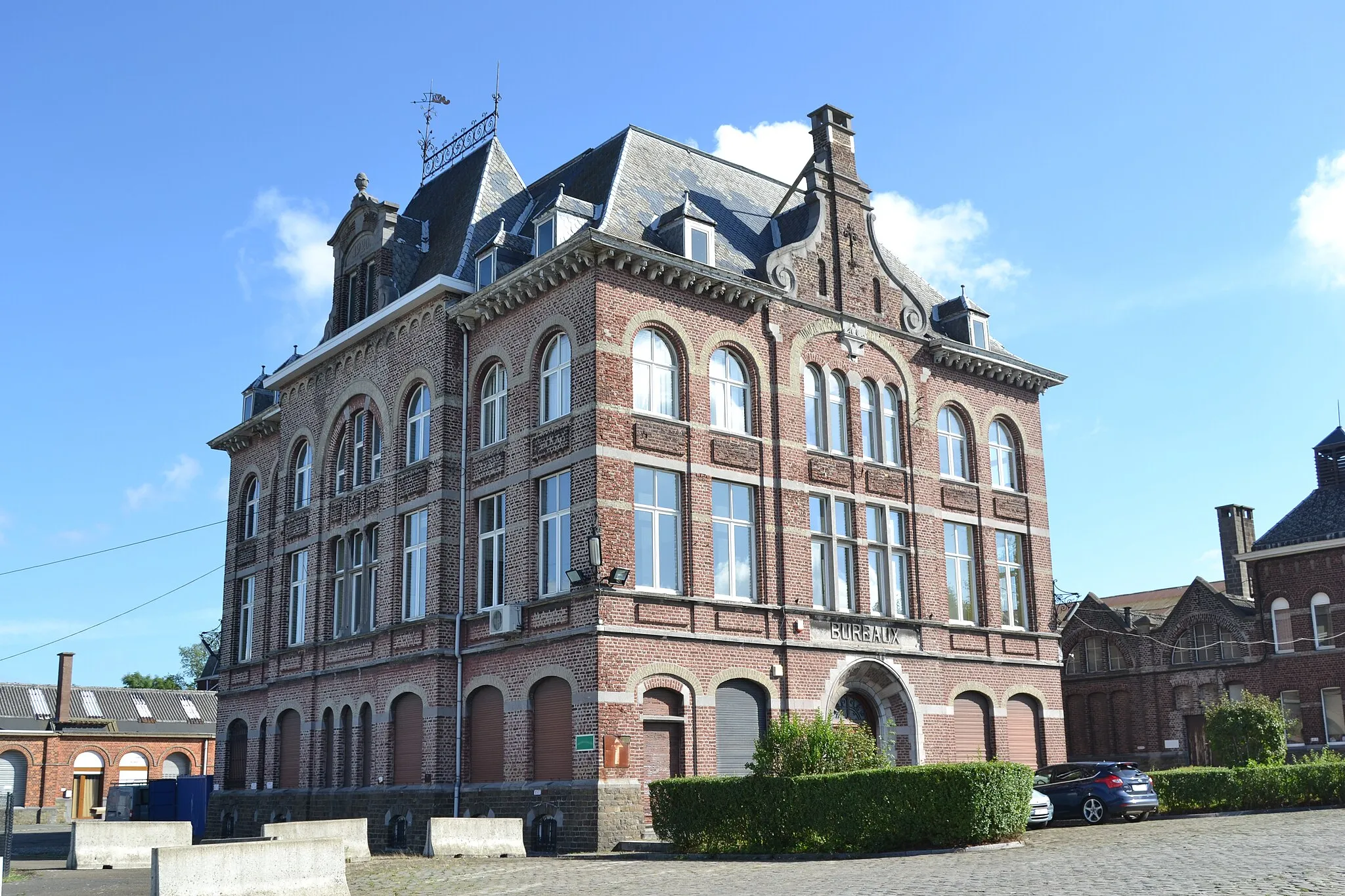Photo showing: Ancient administrative seat of the Société anonyme des Charbonnages de Wérister (coal mine in Liège, Belgium)